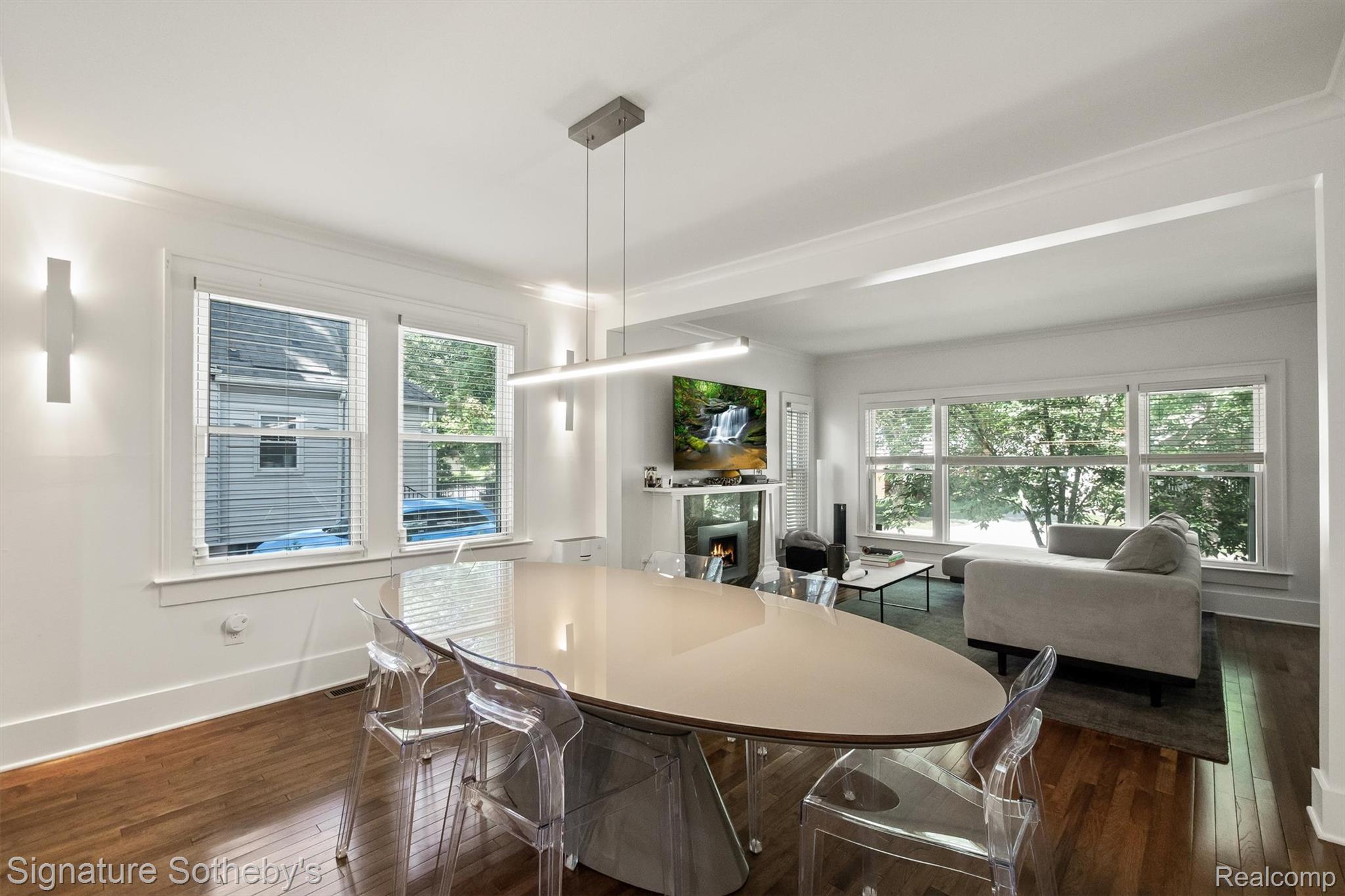 28 Maywood Avenue