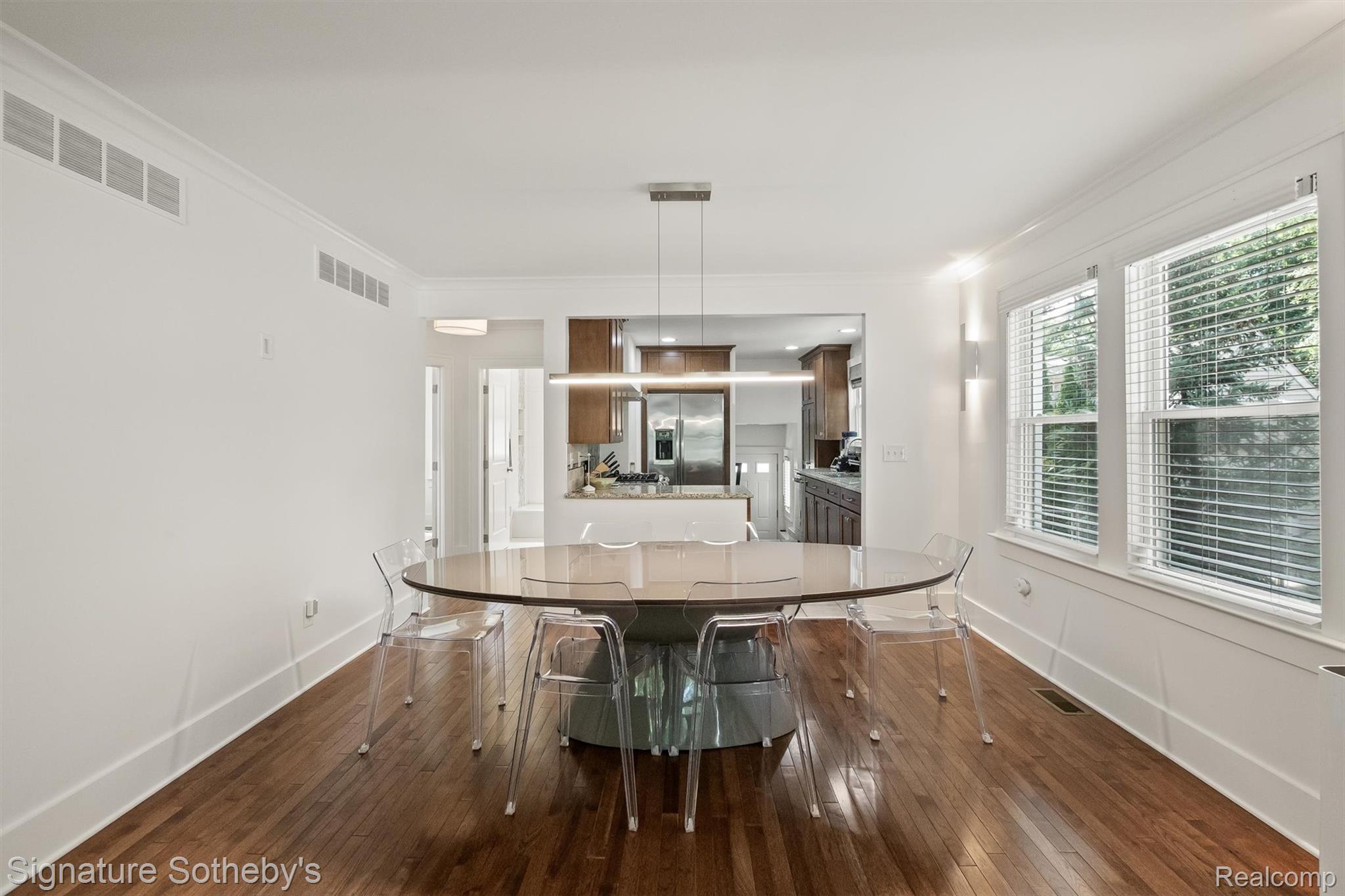 28 Maywood Avenue