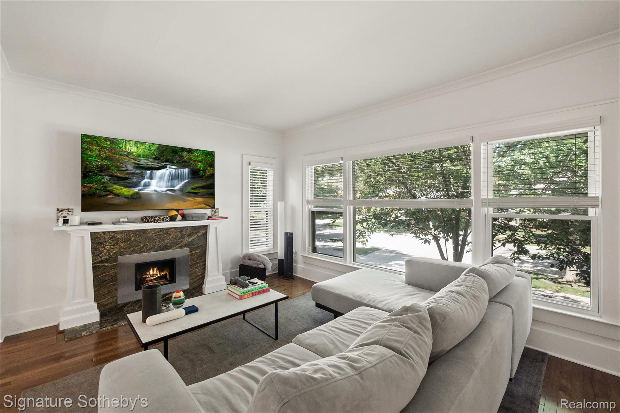 28 Maywood Avenue