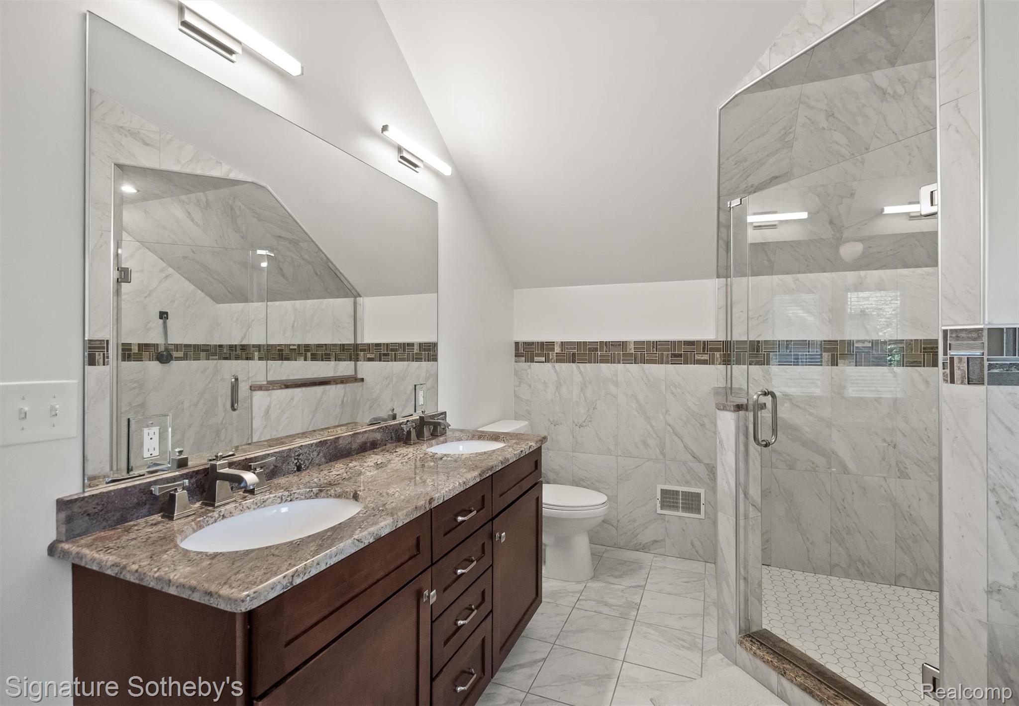 28 Maywood Avenue