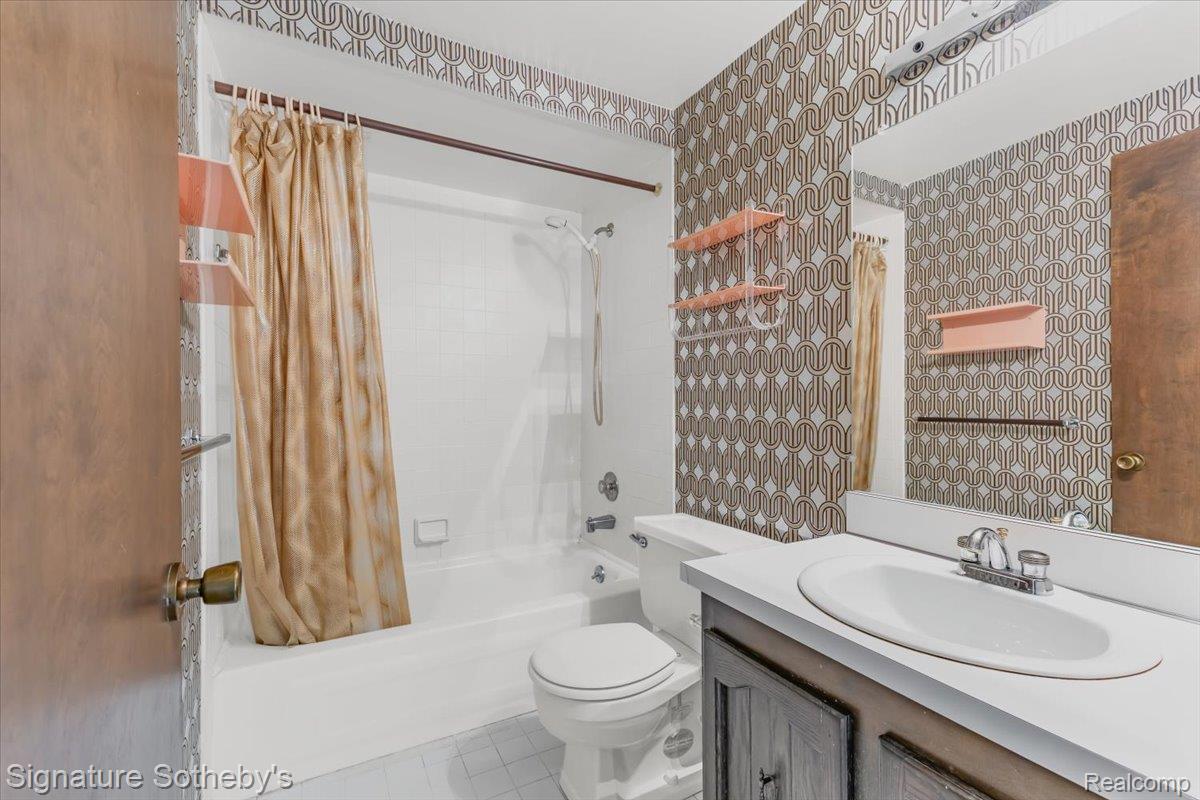 26122 Summerdale Drive