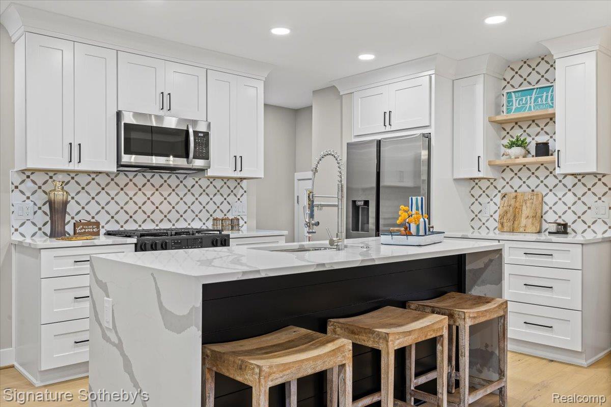 549 Edgewood Place