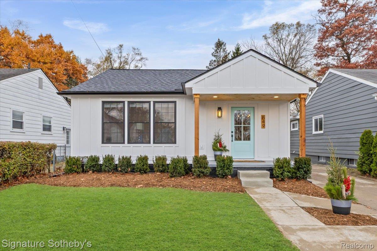 549 Edgewood Place