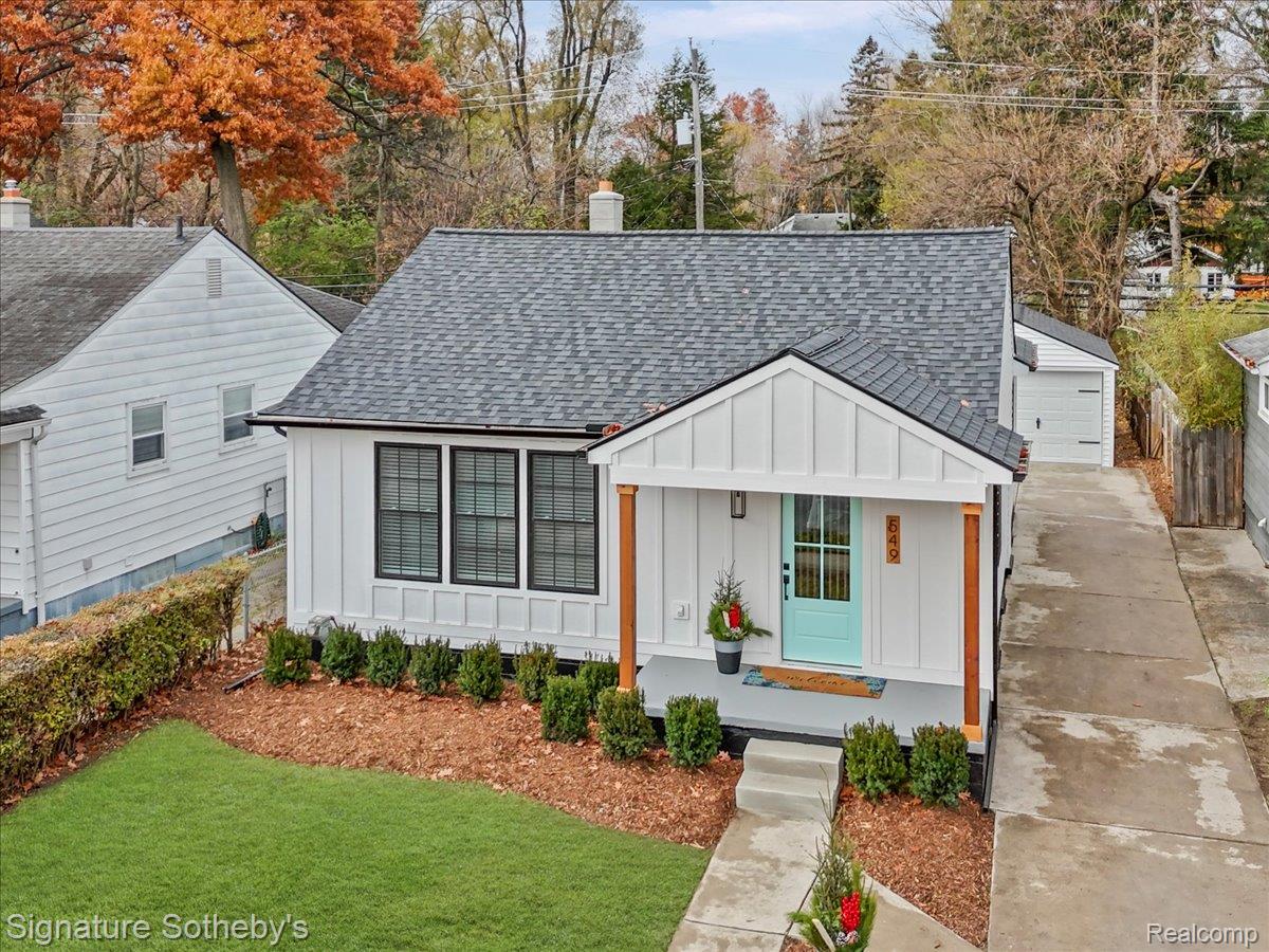 549 Edgewood Place