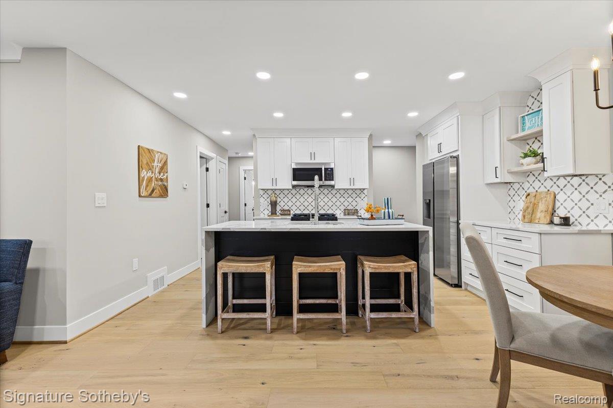 549 Edgewood Place