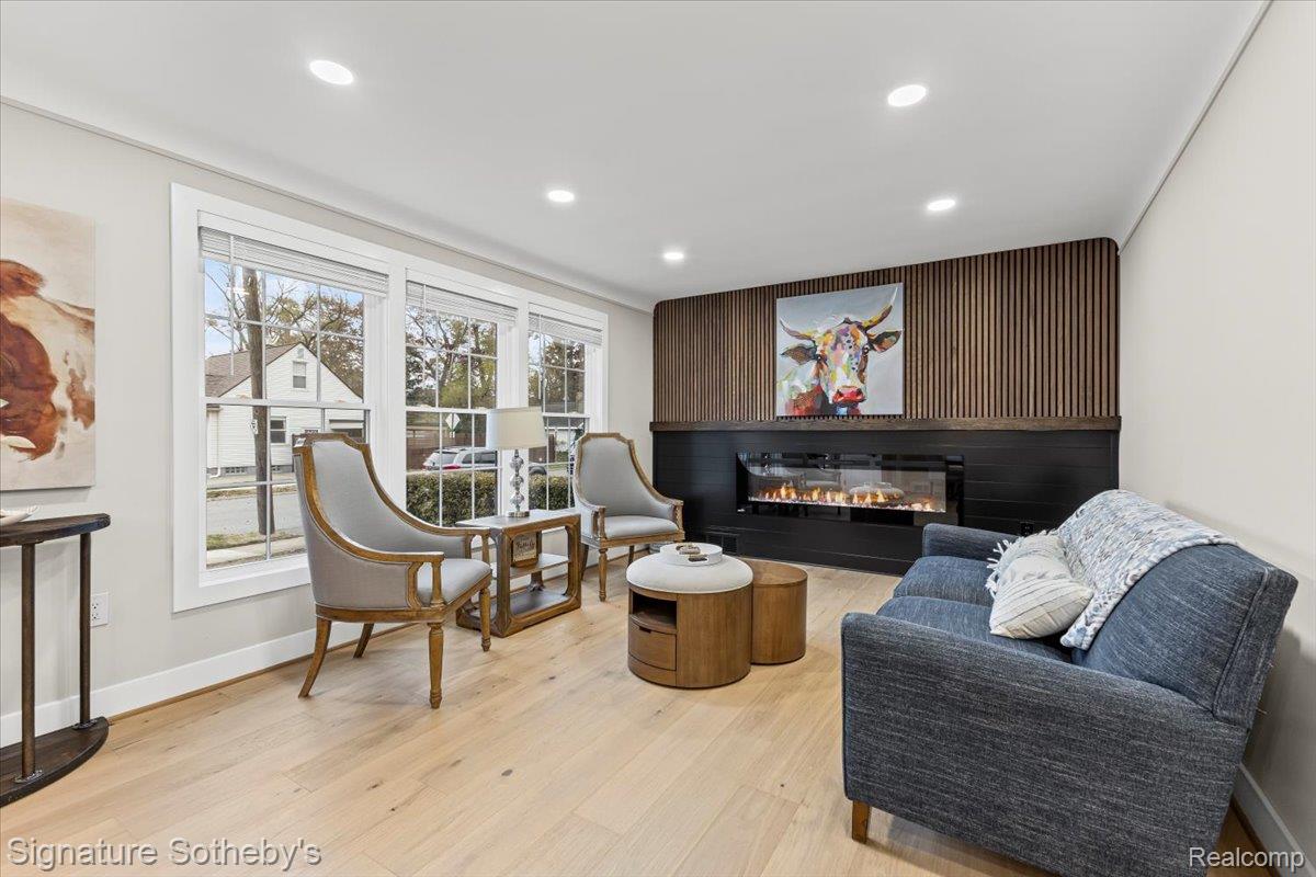 549 Edgewood Place