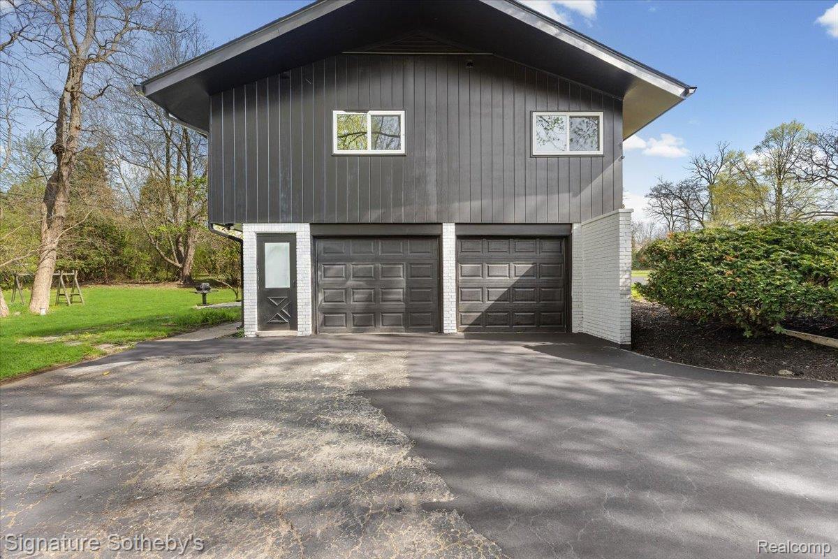 6895 Dublin Fair Road