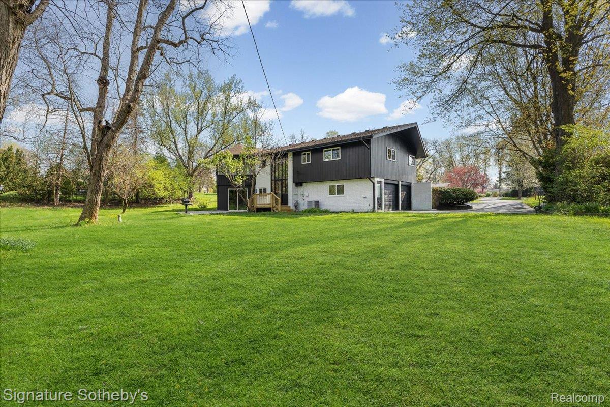 6895 Dublin Fair Road