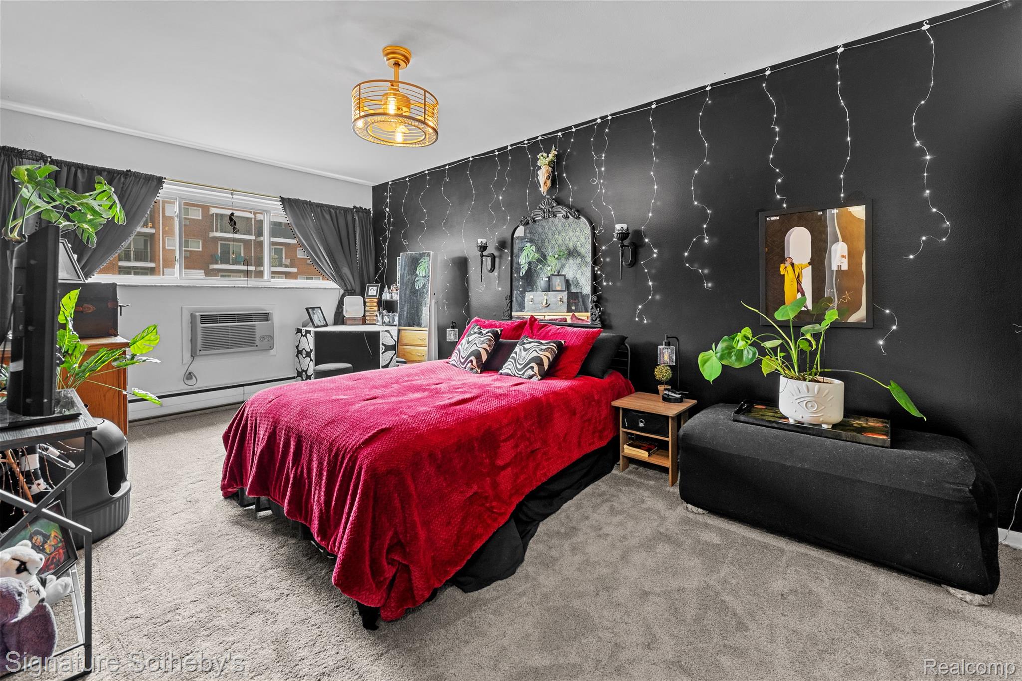 2820 WOODSLEE Drive Unit: 205