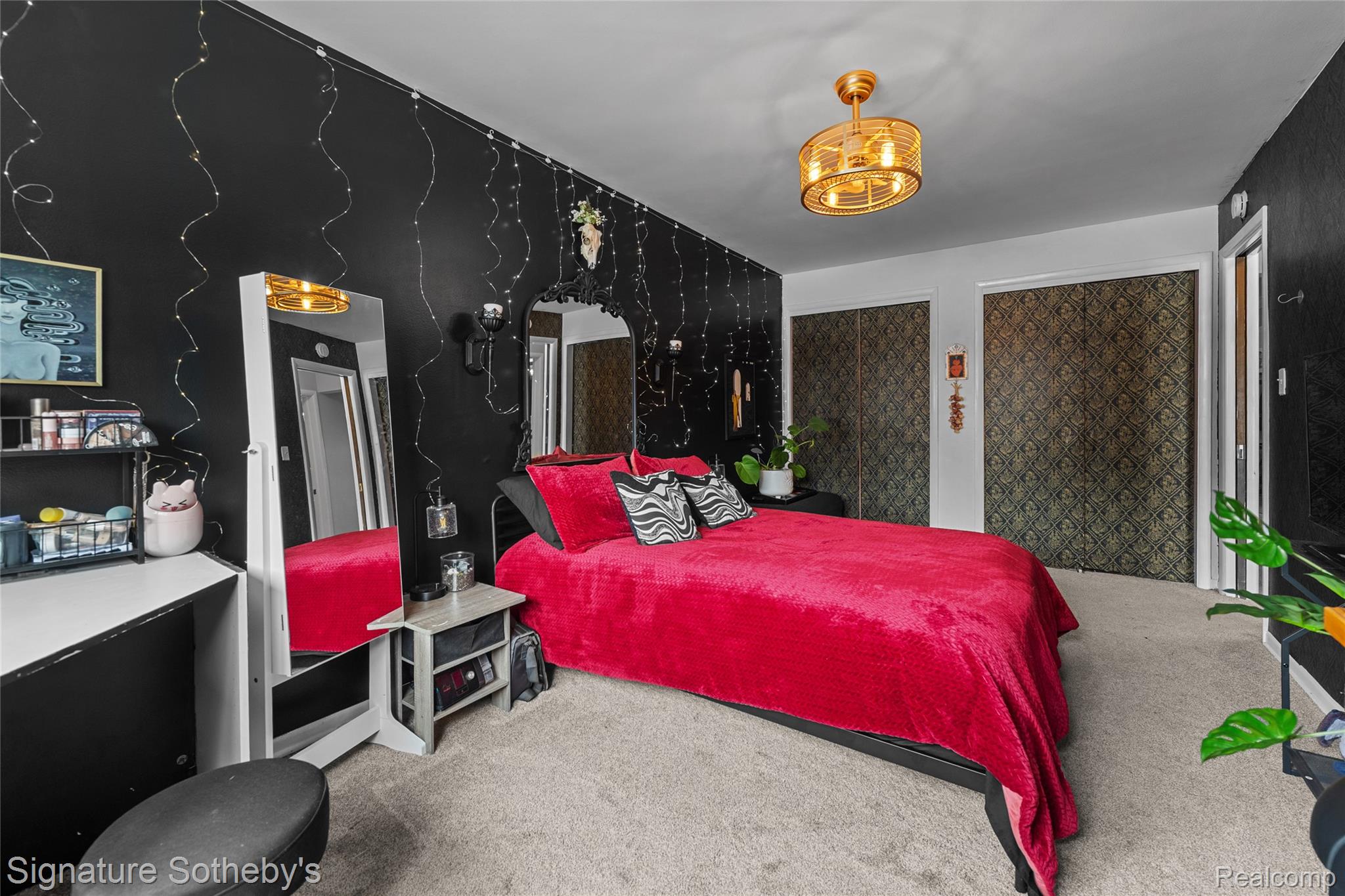 2820 WOODSLEE Drive Unit: 205