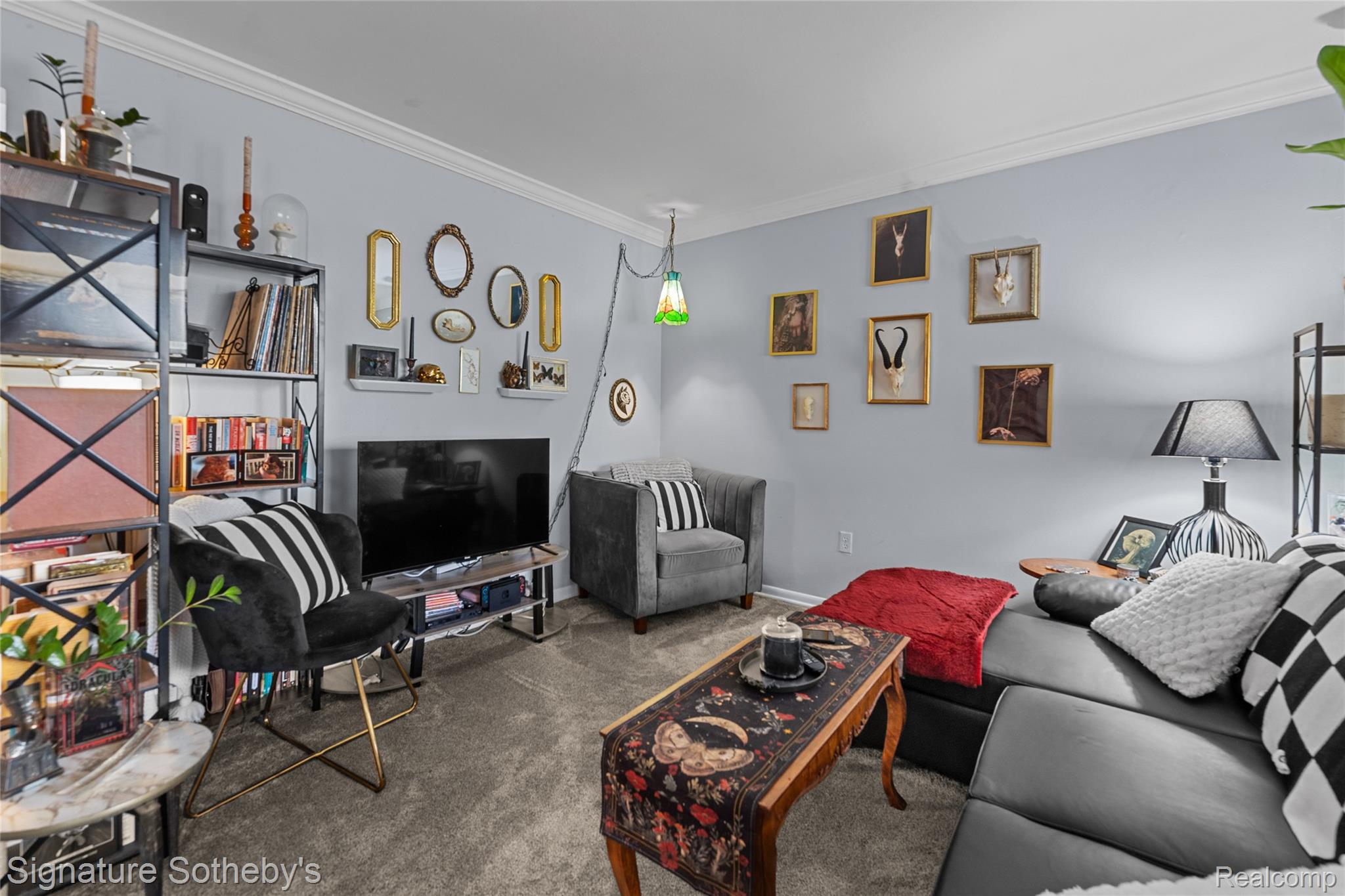 2820 WOODSLEE Drive Unit: 205