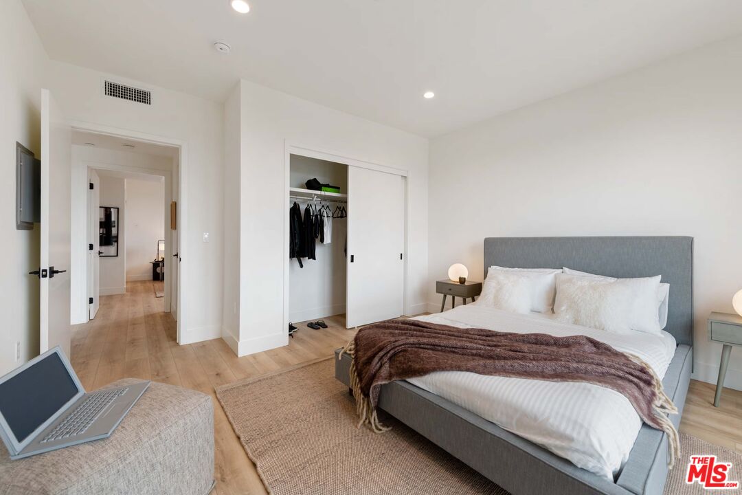 340 N Patton St Unit: 501