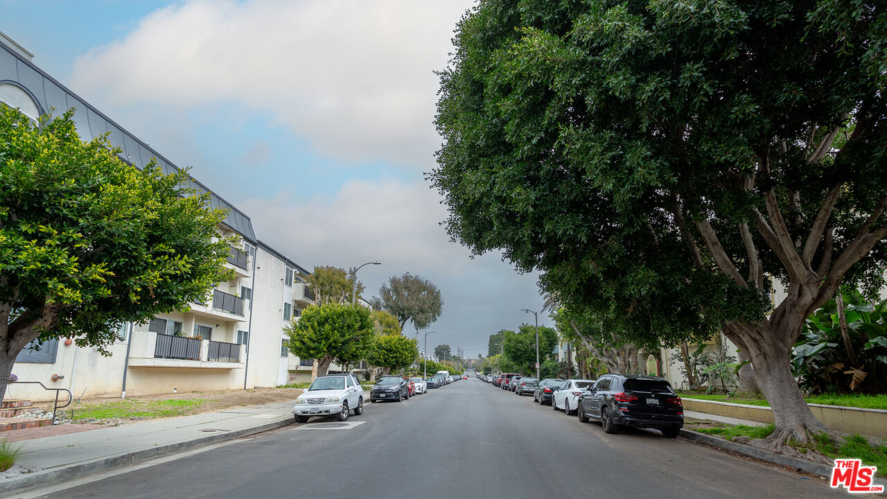 8163 Redlands St Unit: 22