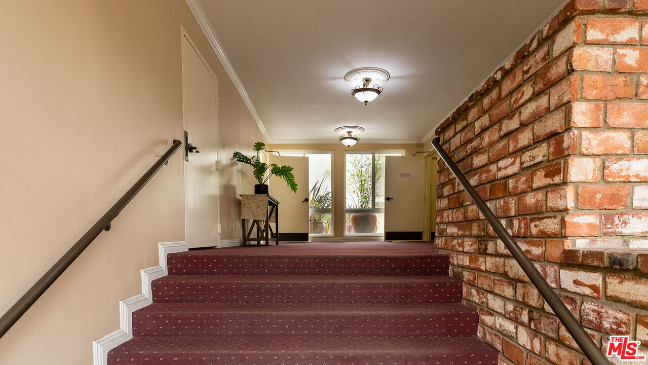 8163 Redlands St Unit: 22