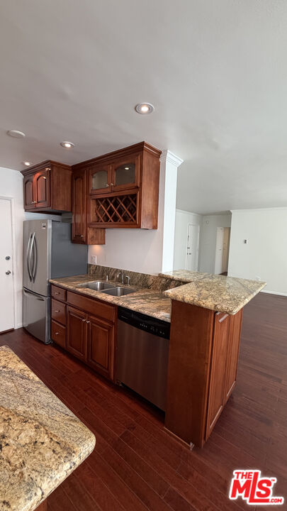 960 Larrabee St Unit: 126