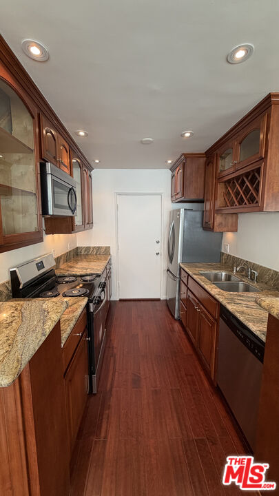 960 Larrabee St Unit: 126