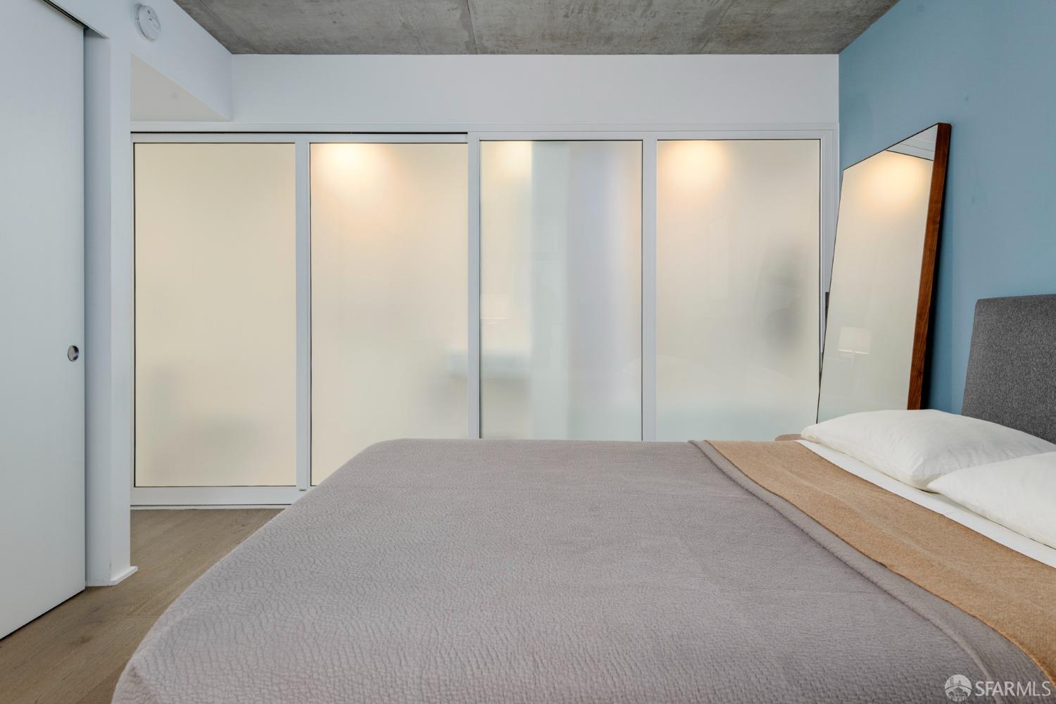 8 Octavia Street # 302