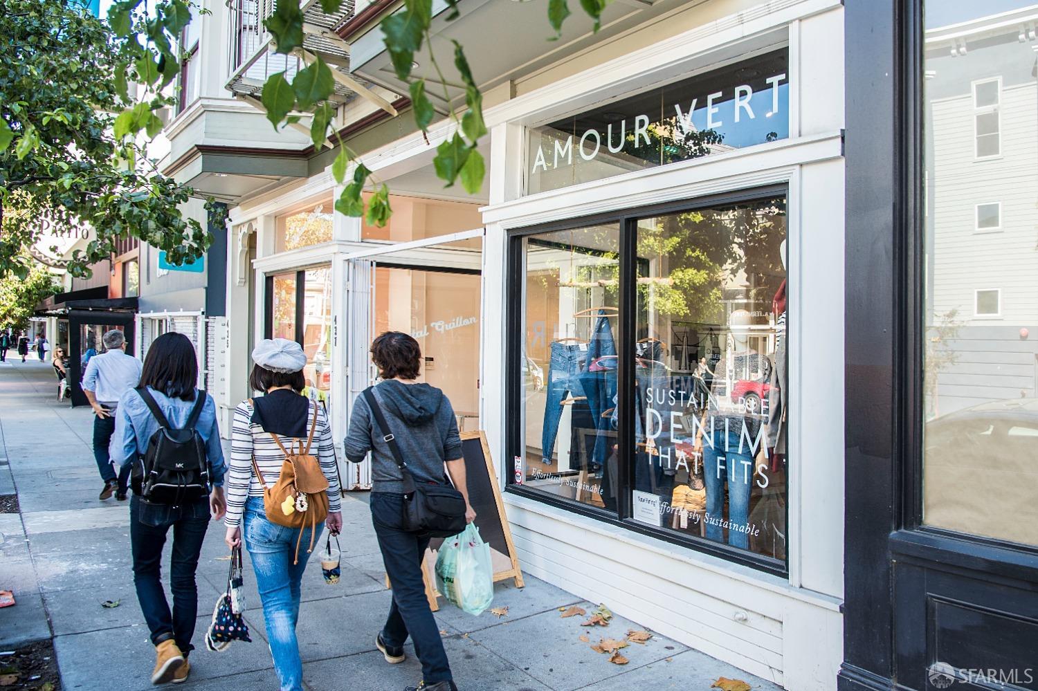 8 Octavia Street # 302