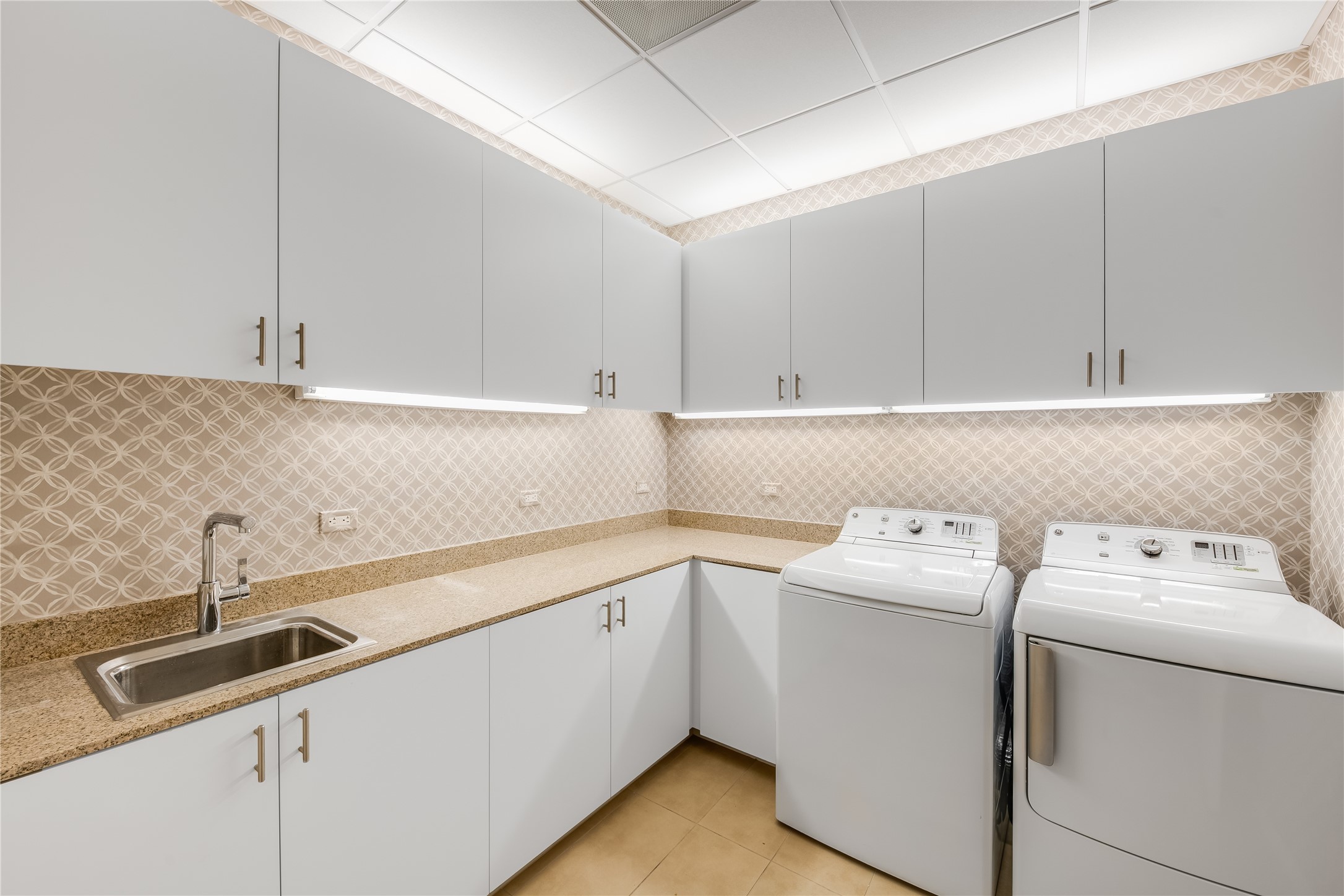 1918 Olive Street 1501