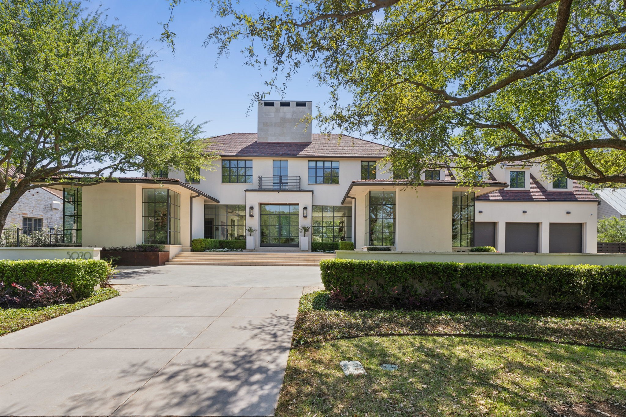 5020 Park Lane