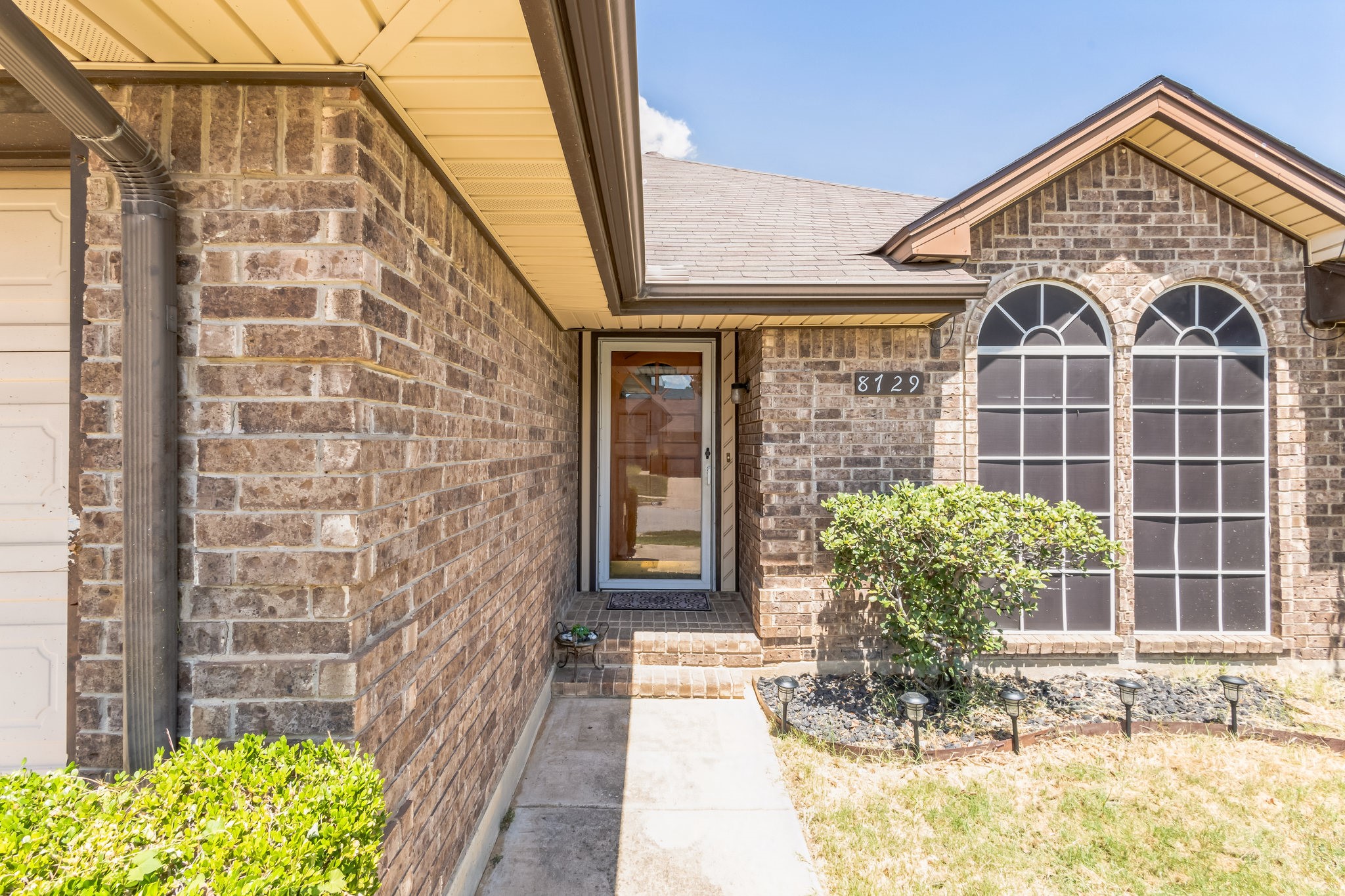 8729 Sabinas Trail