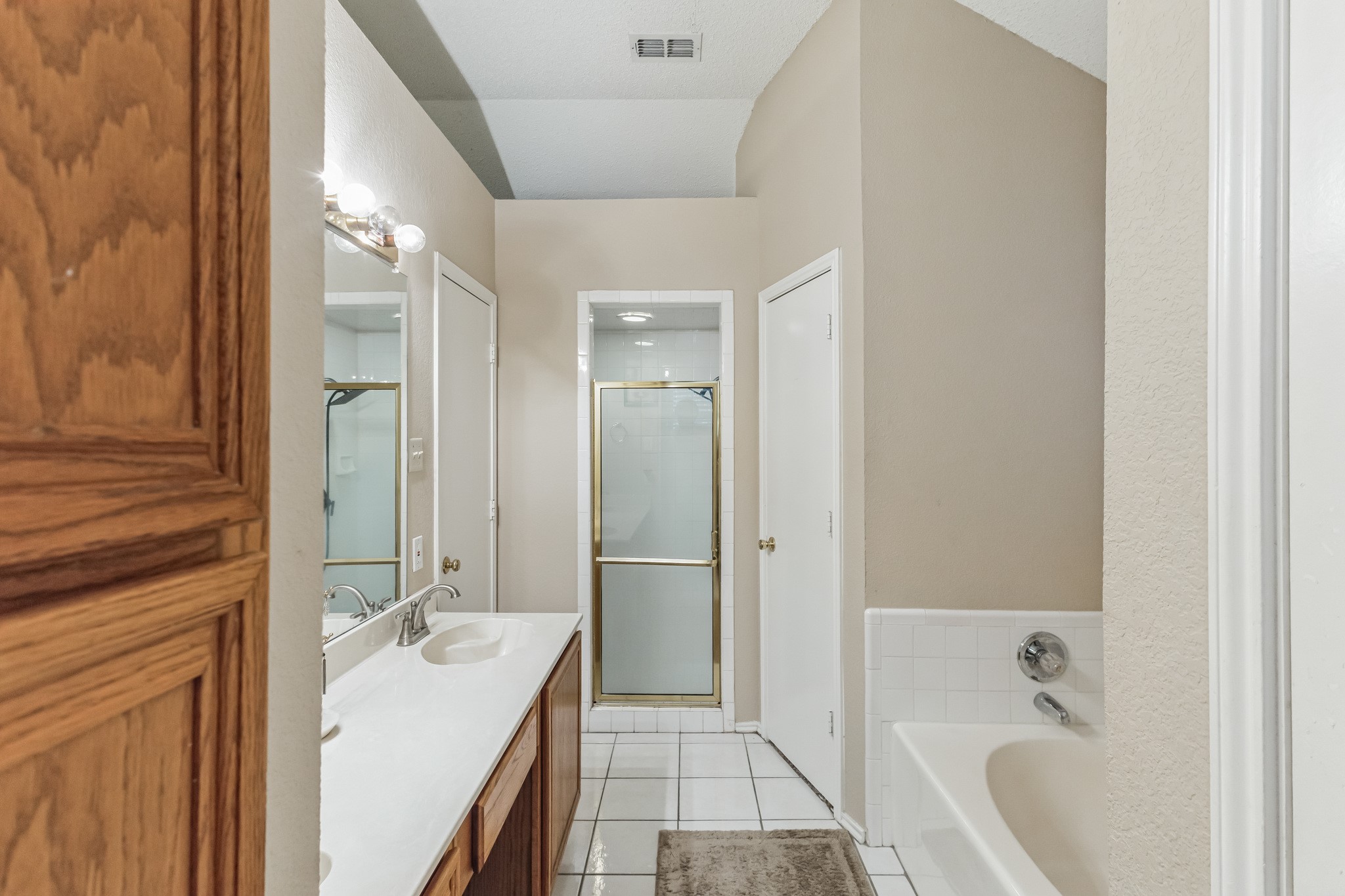 8729 Sabinas Trail