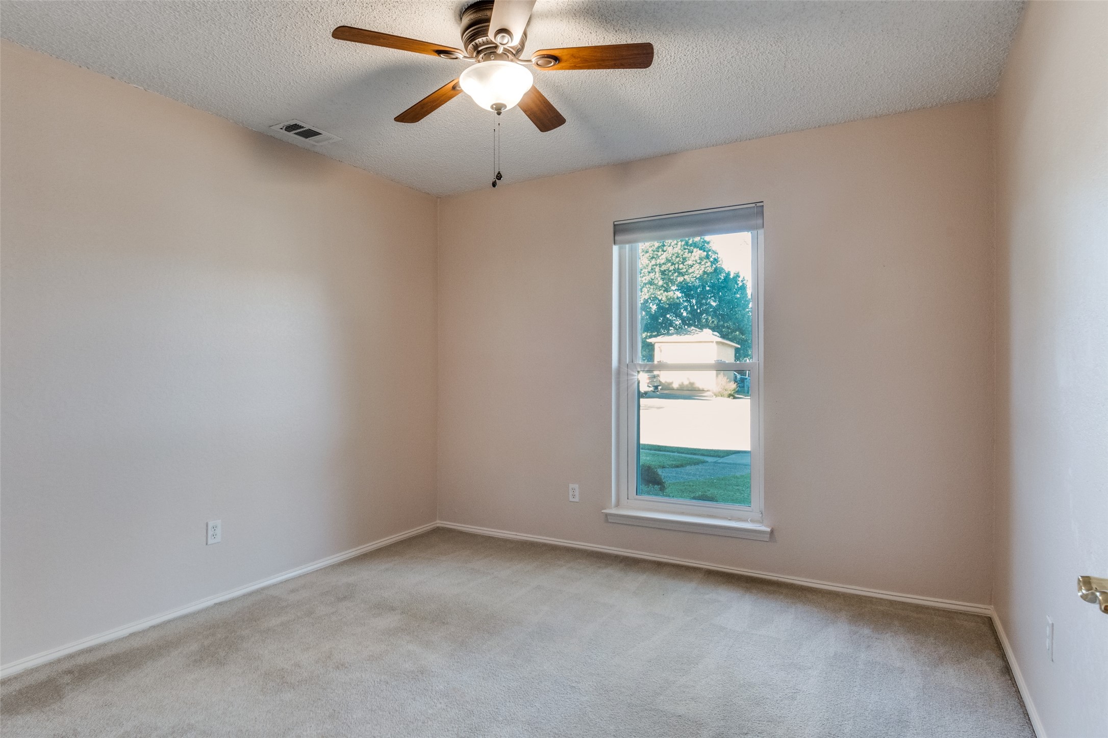 2413 Parkside Drive