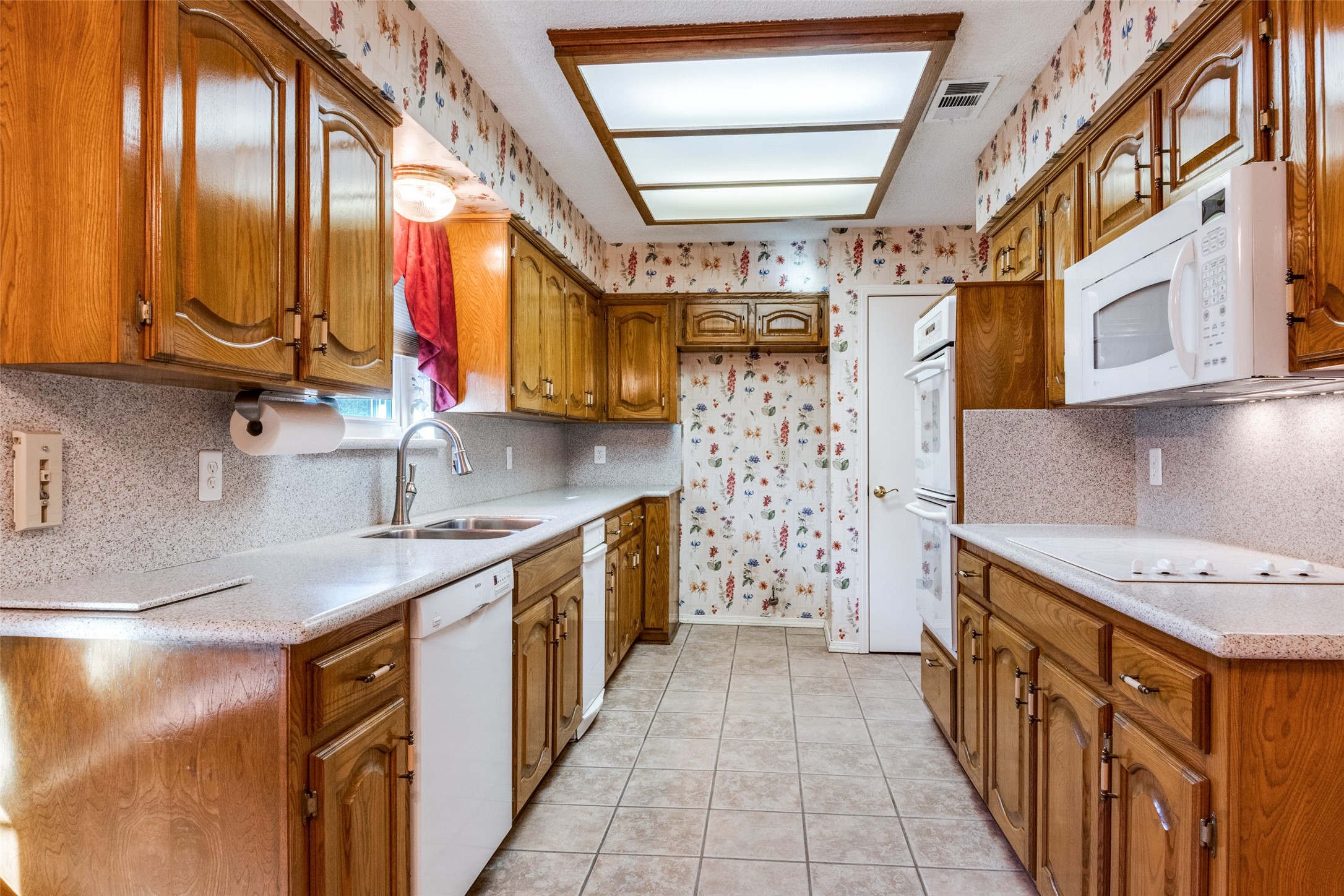 2413 Parkside Drive