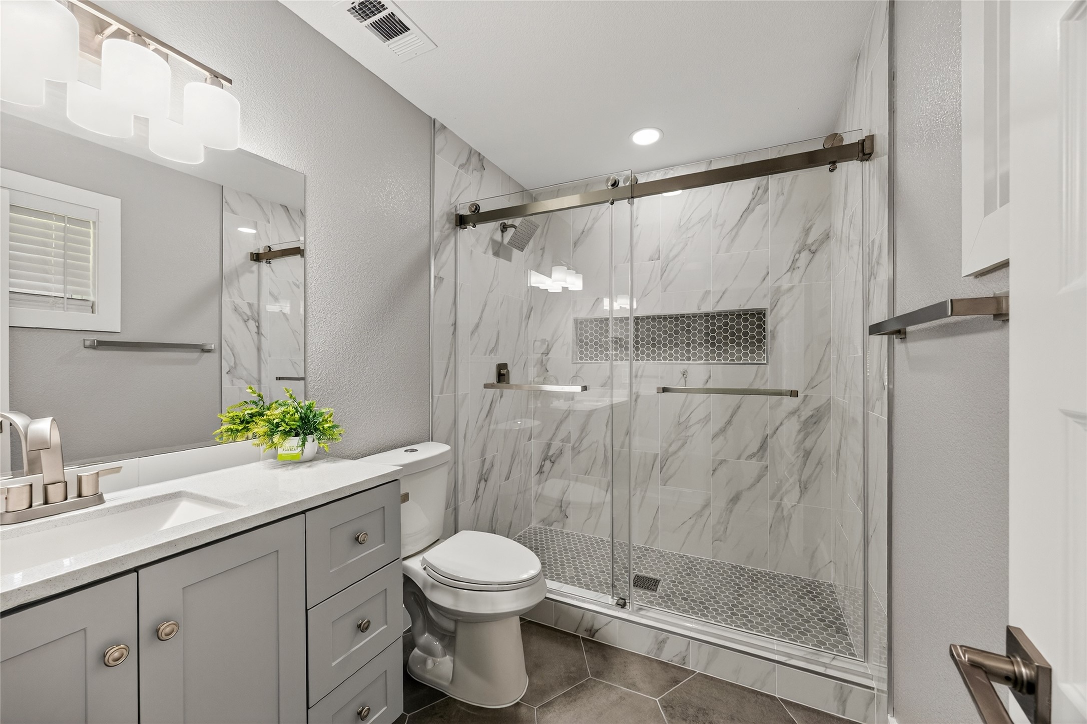 5511 Glen Forest Lane