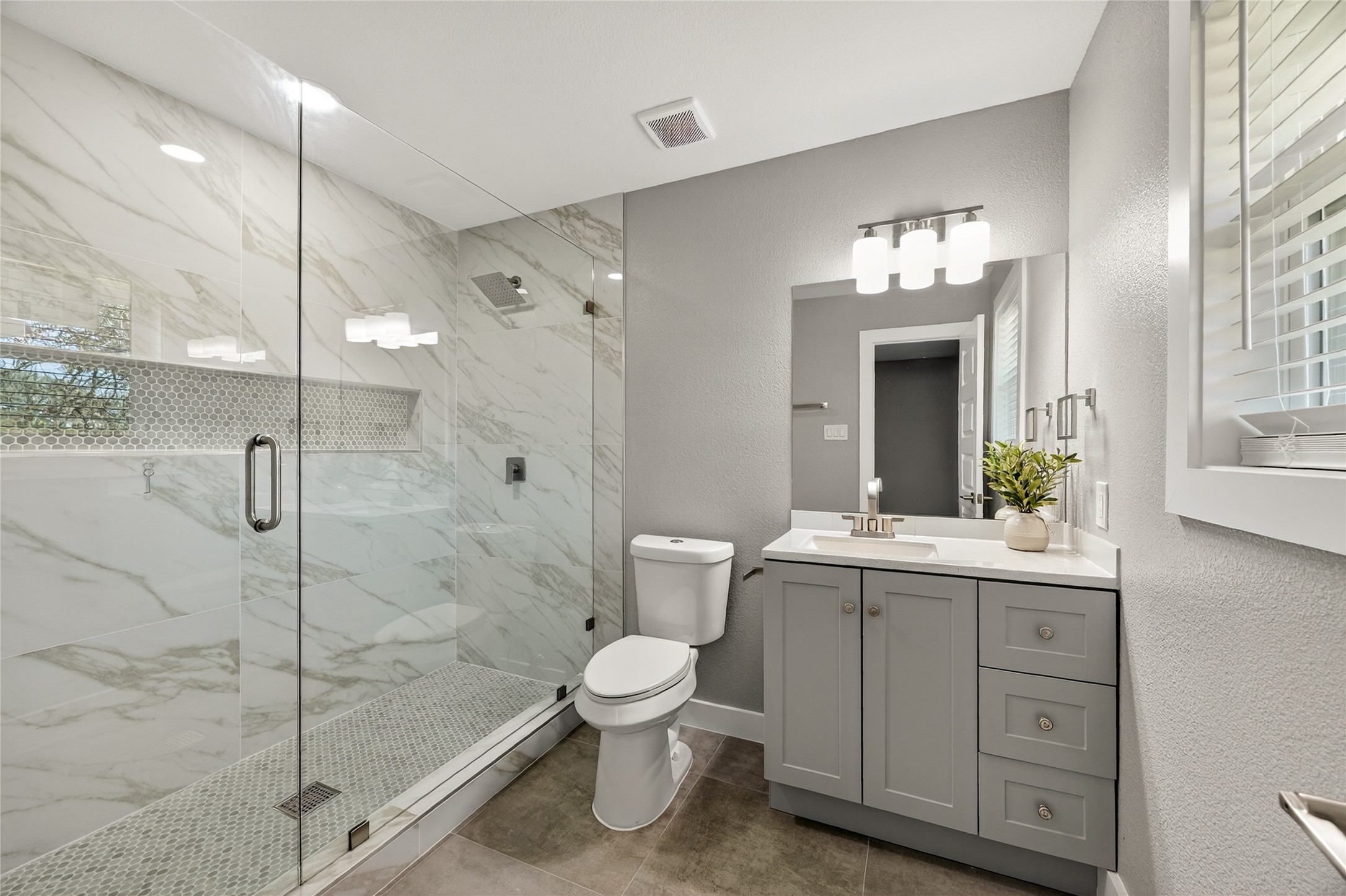 5511 Glen Forest Lane