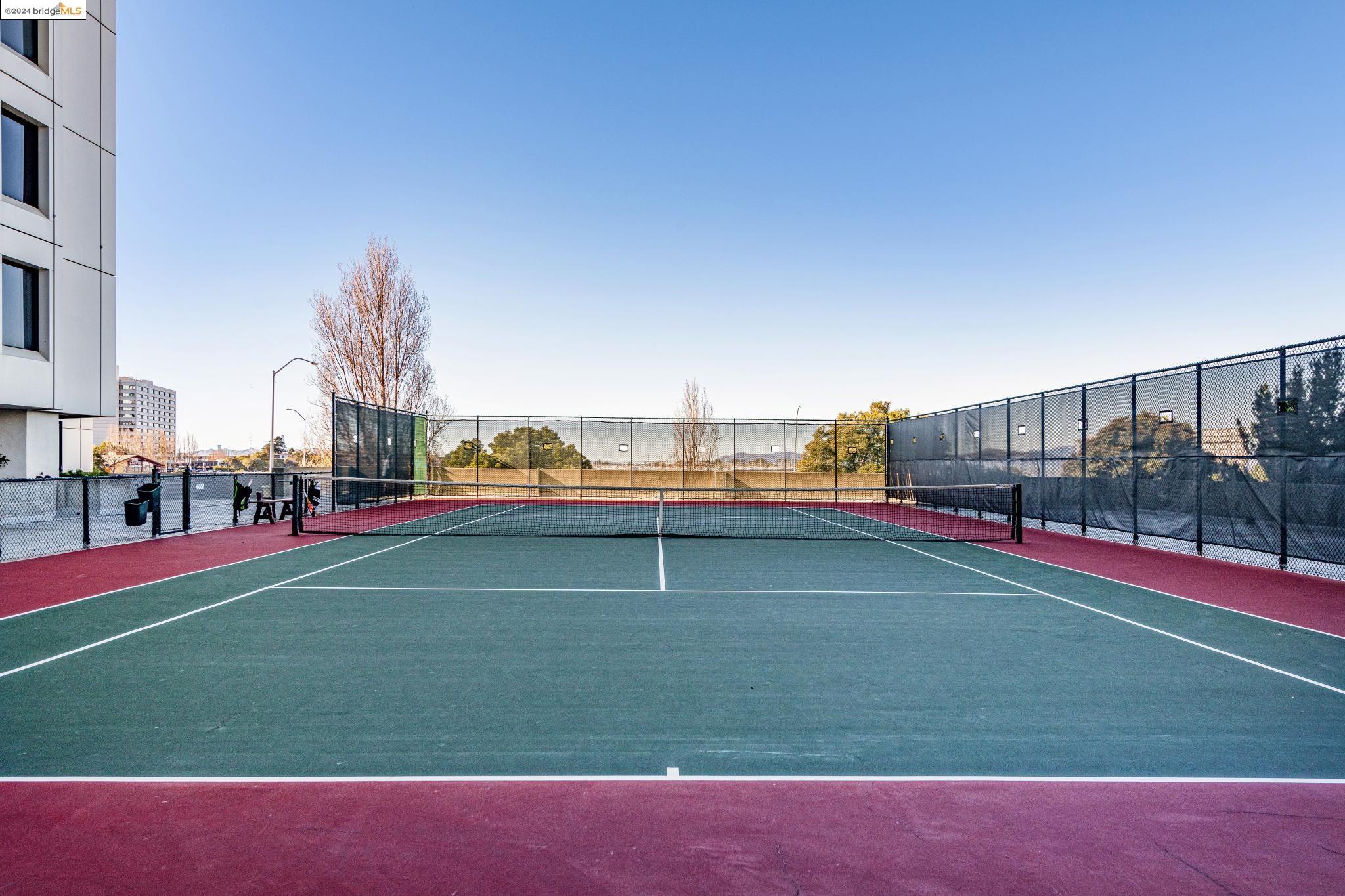 6363 Christie Ave 1525