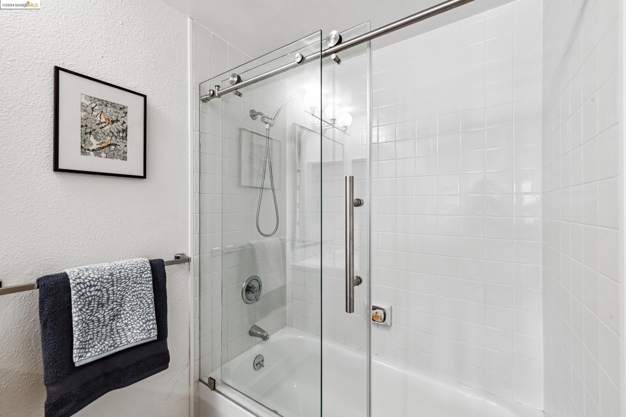 6363 Christie Ave 1525