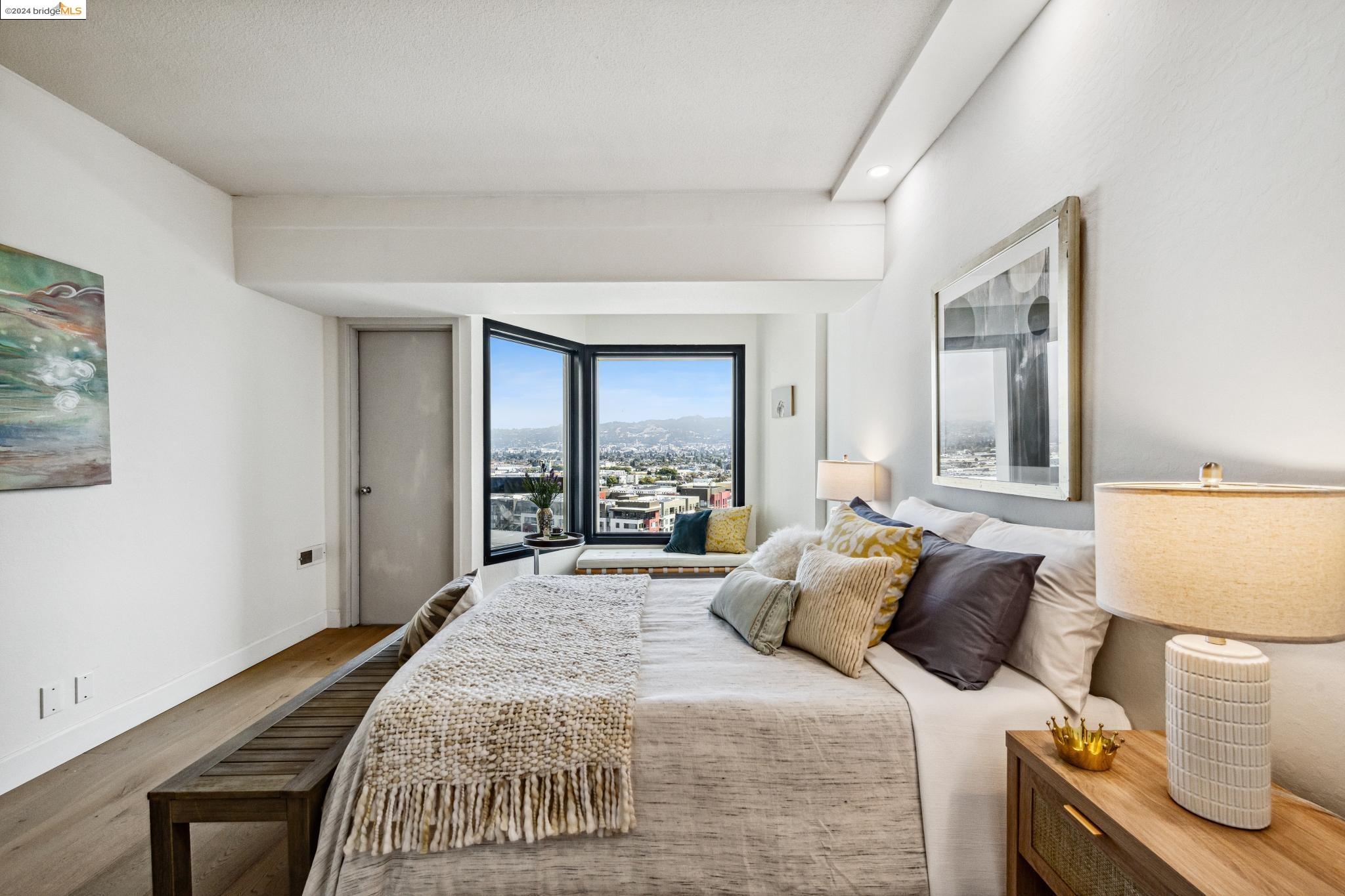 6363 Christie Ave 1525