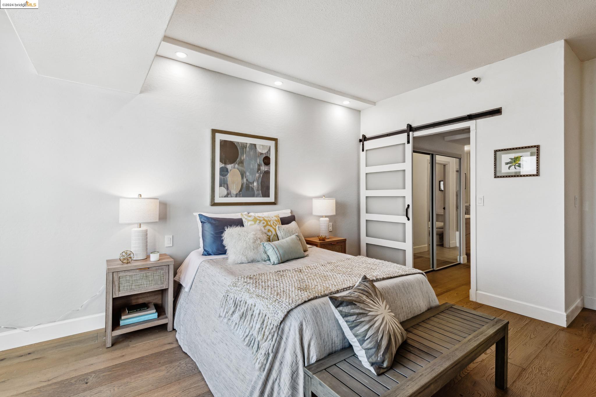 6363 Christie Ave 1525