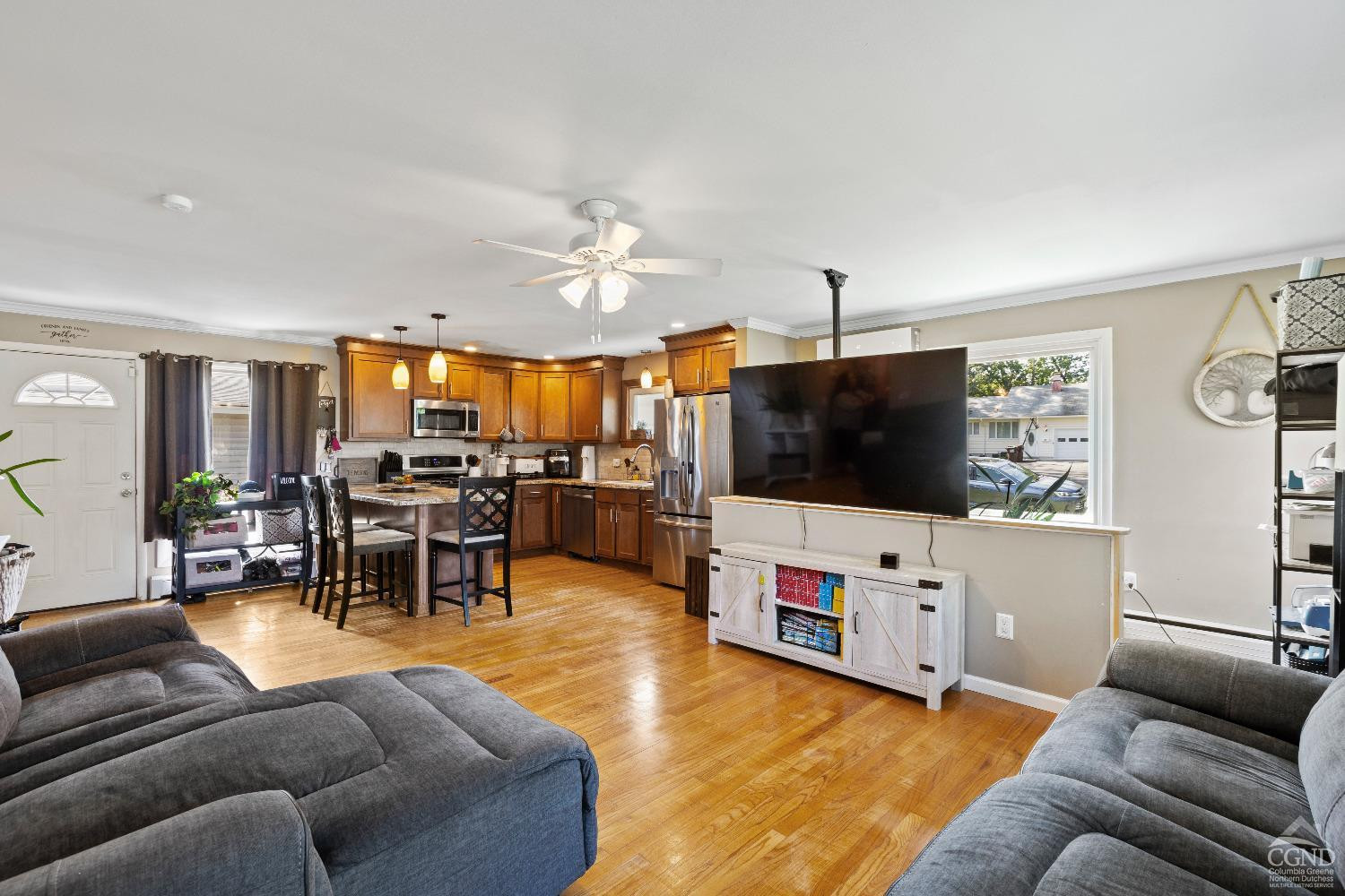 1 Eastview Dr