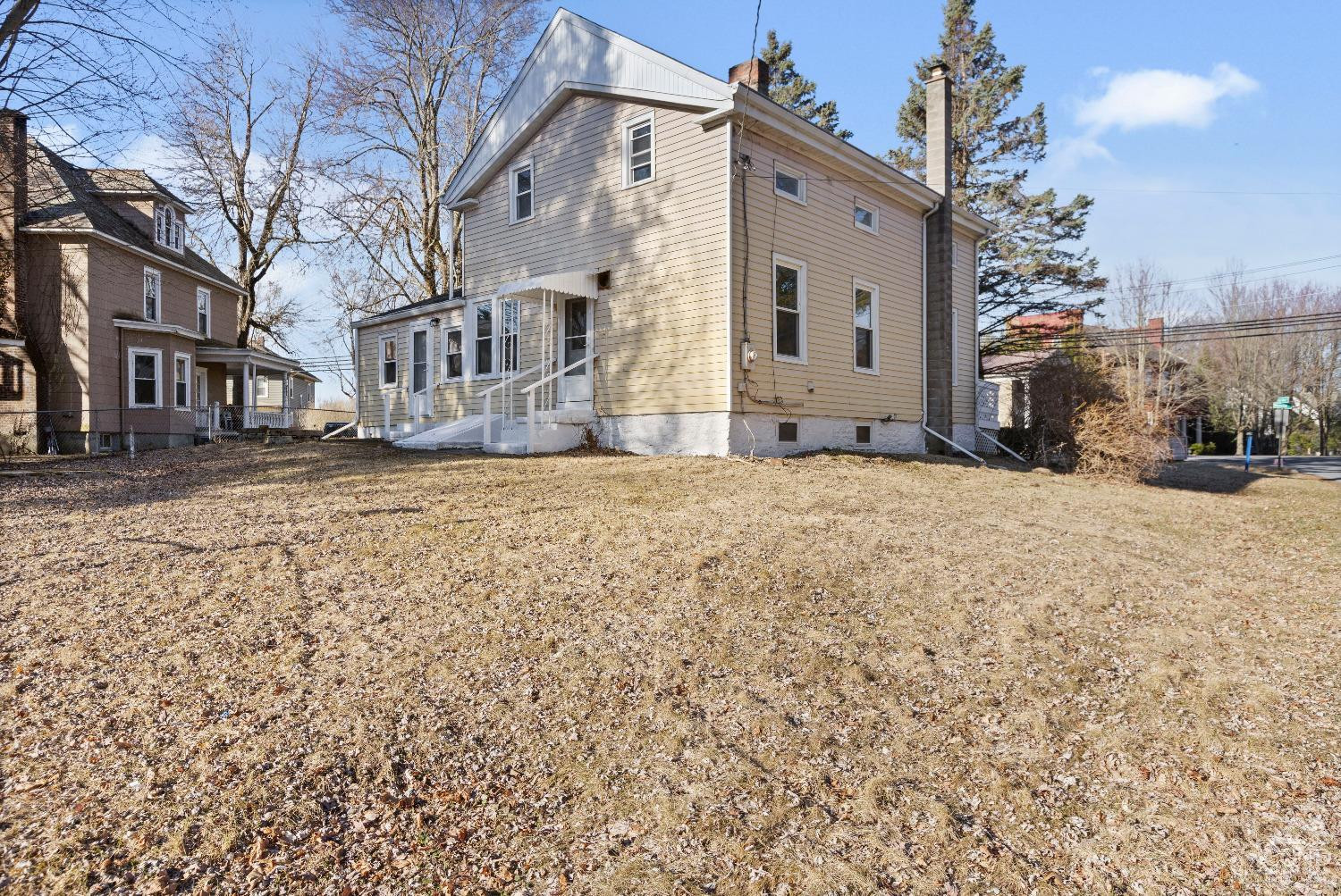 181 Mansion Street