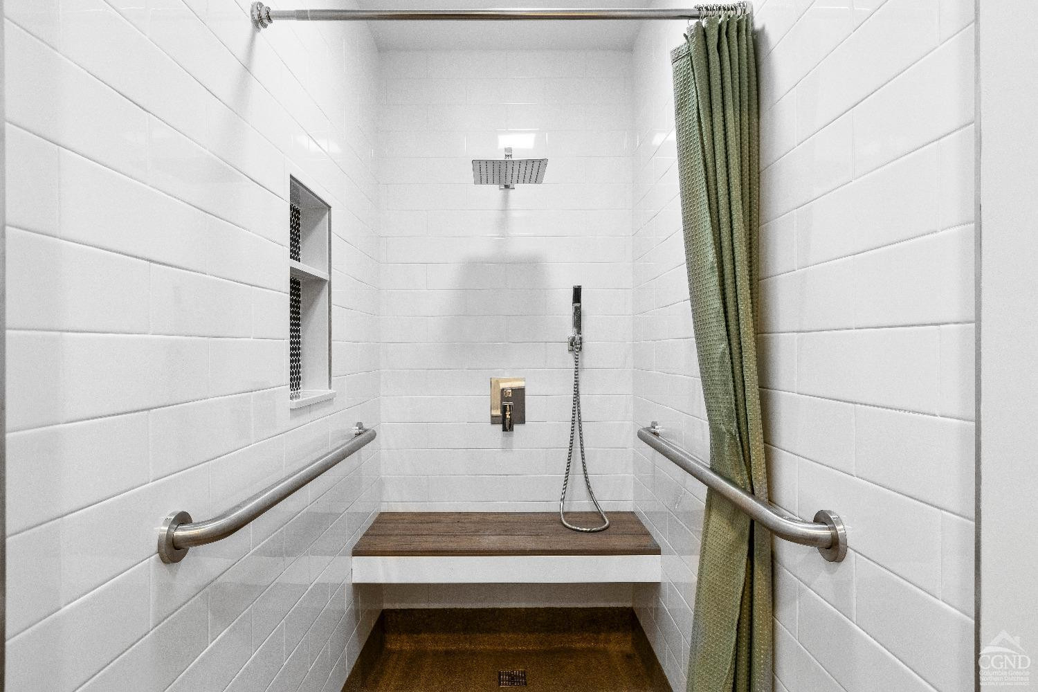 27 Aaron Drive