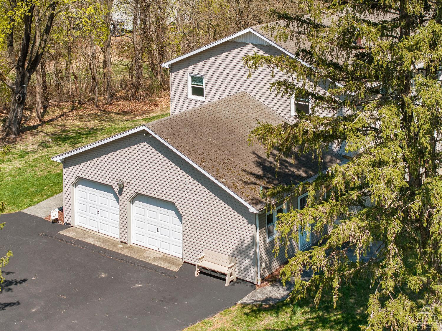 27 Aaron Drive