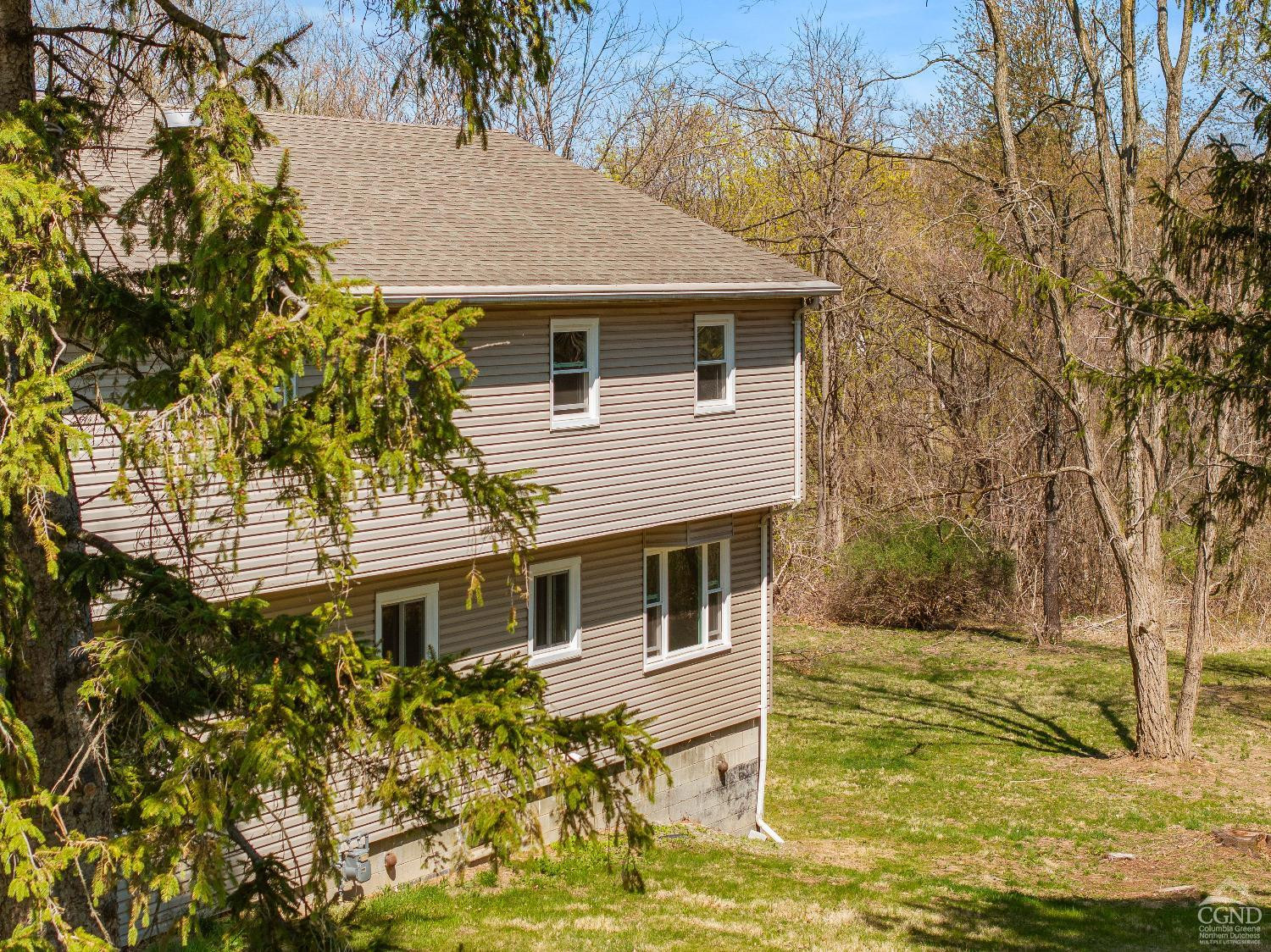 27 Aaron Drive