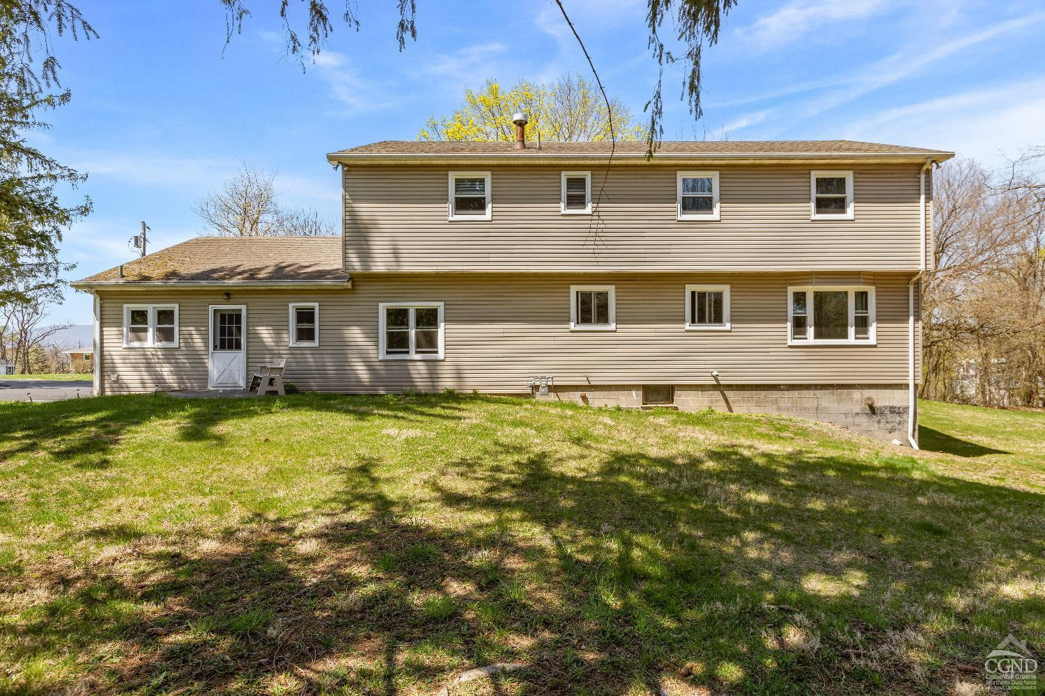 27 Aaron Drive