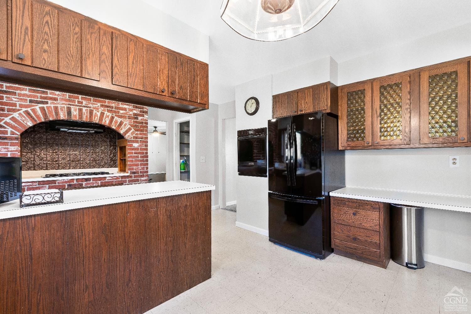 27 Aaron Drive