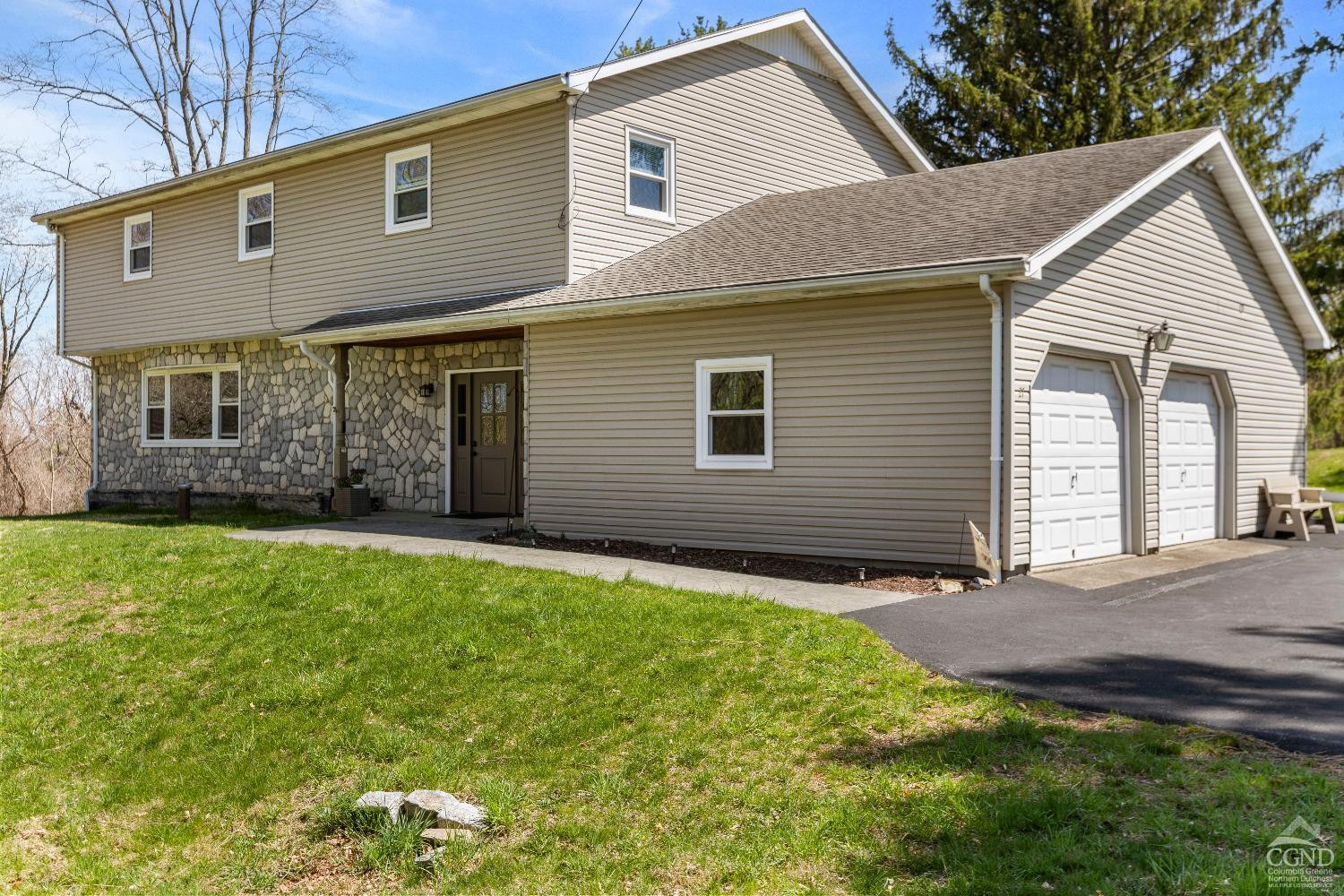 27 Aaron Drive
