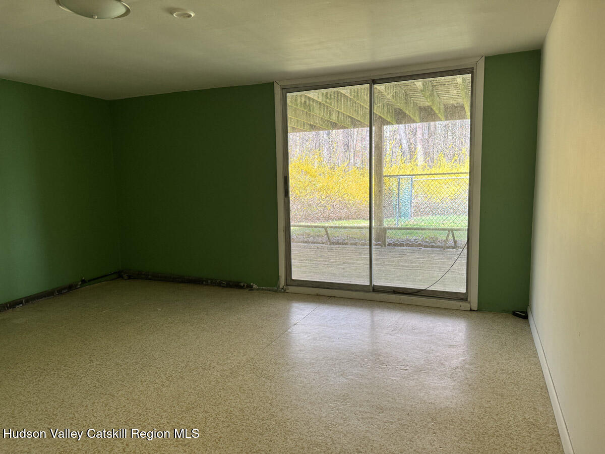 176 W Hurley Road