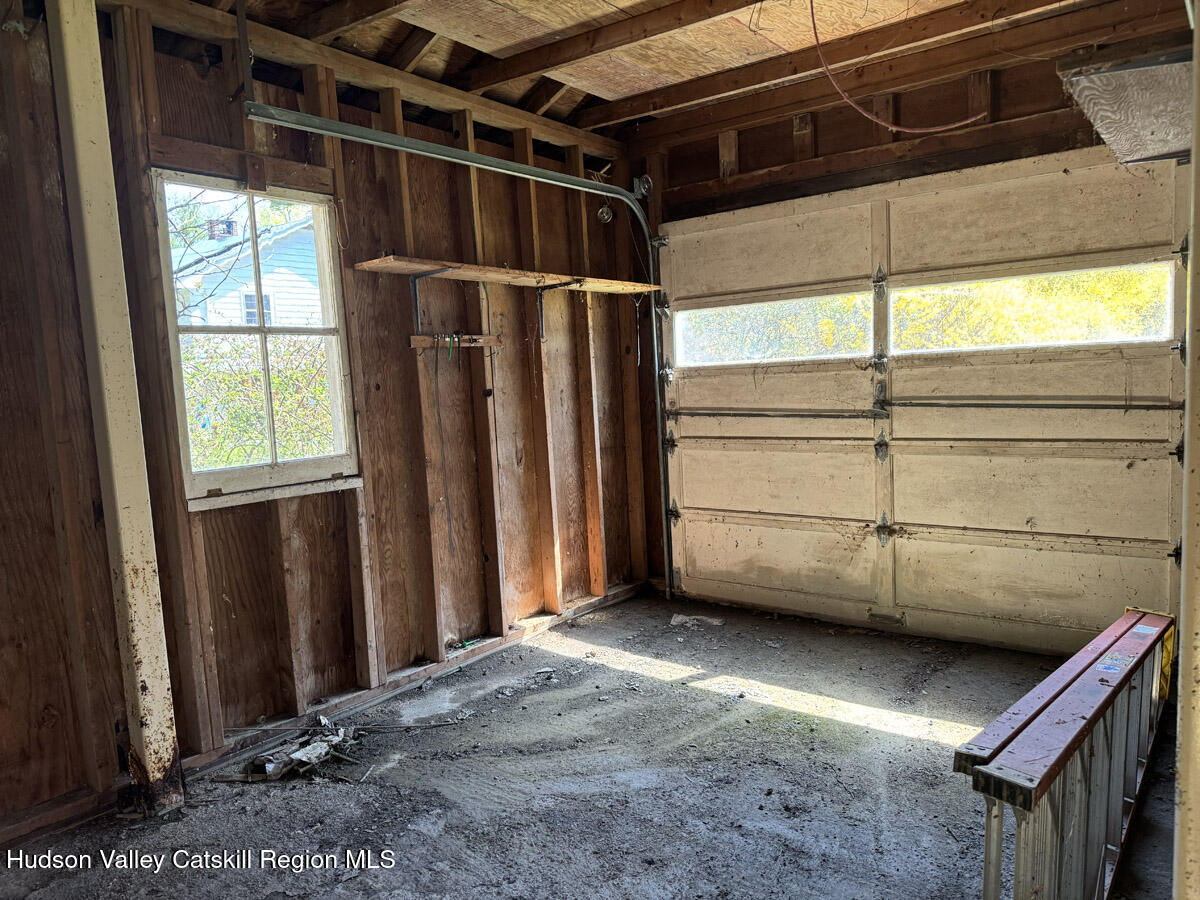 176 W Hurley Road