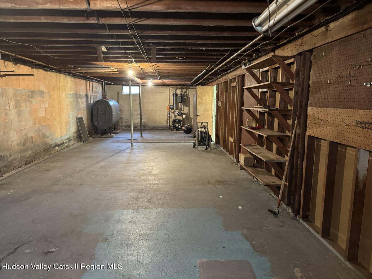 176 W Hurley Road