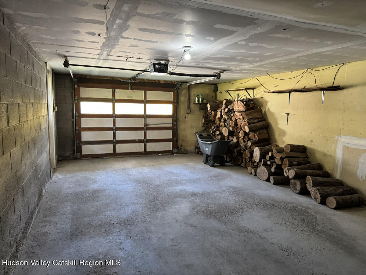 176 W Hurley Road