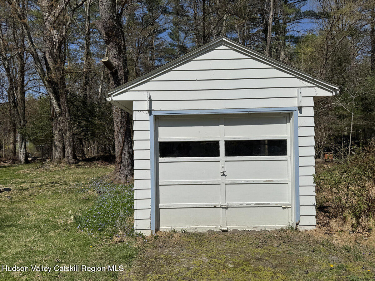 176 W Hurley Road