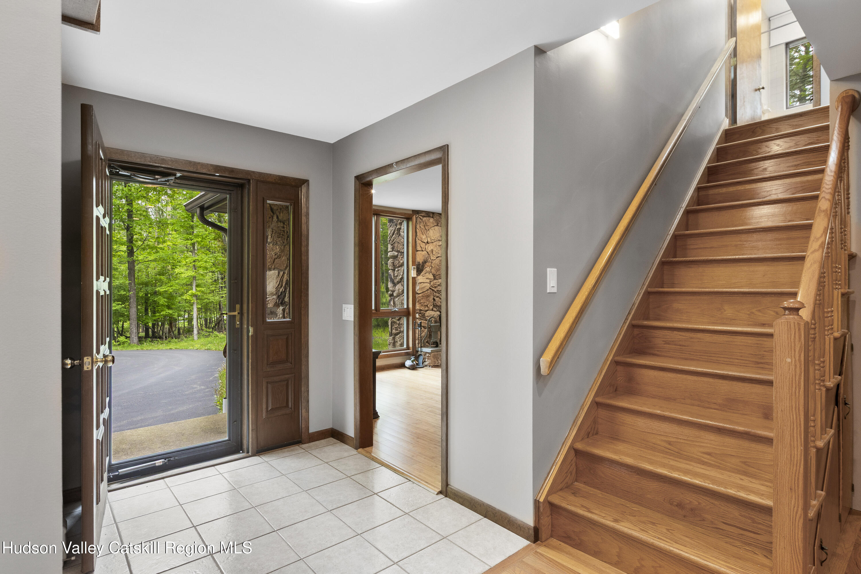 48 Deer Park Rd 