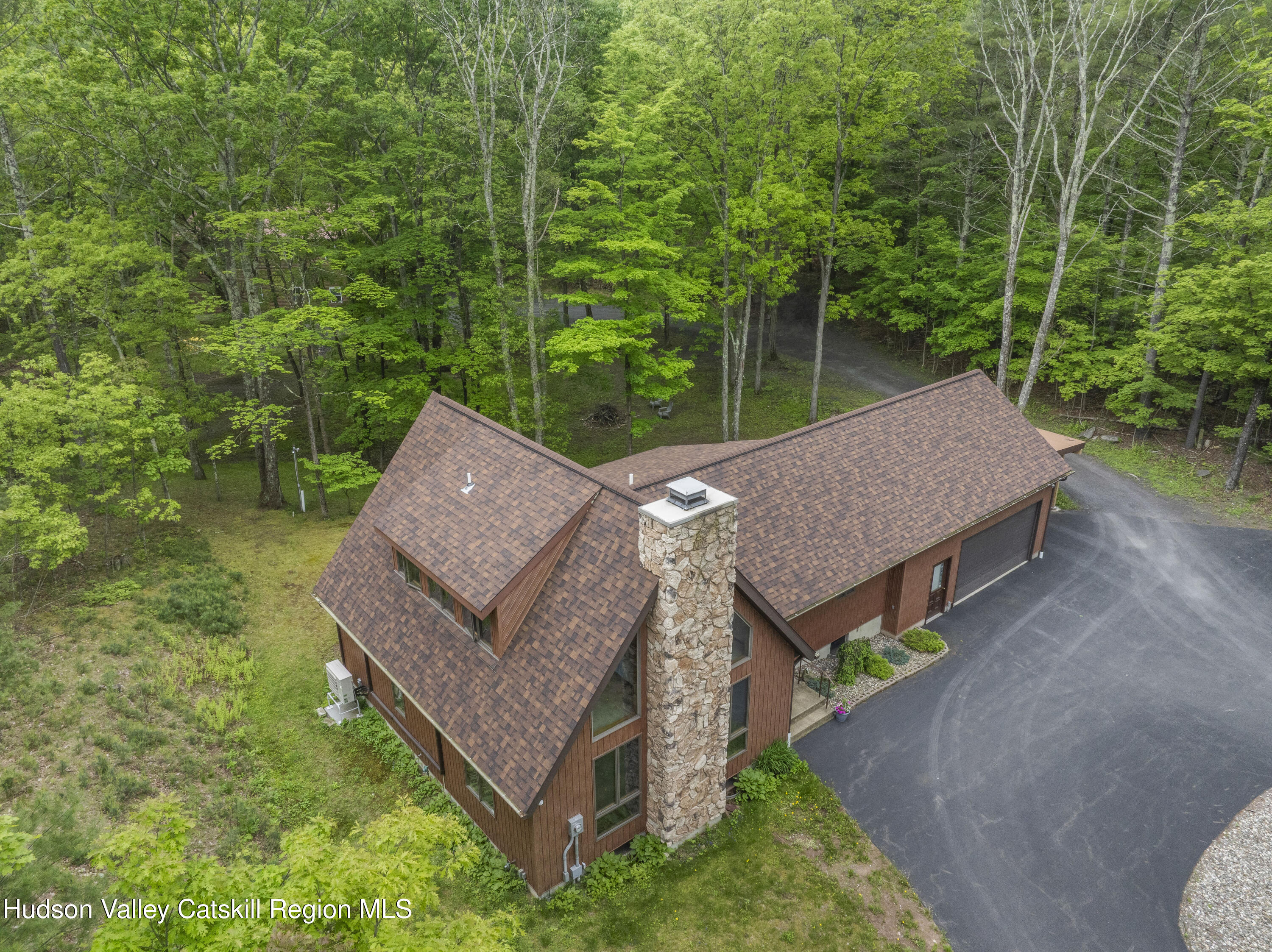 48 Deer Park Rd 