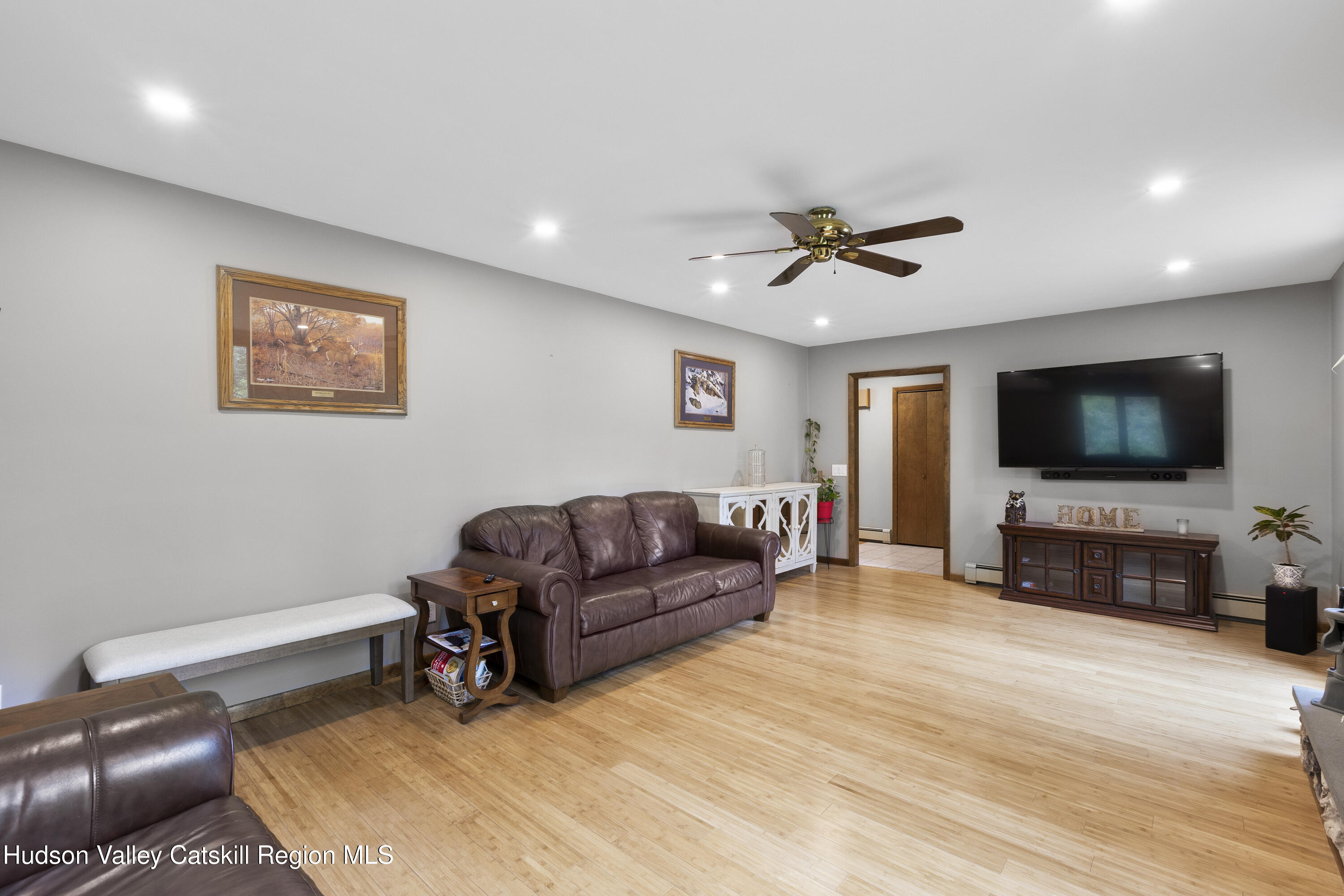 48 Deer Park Rd 
